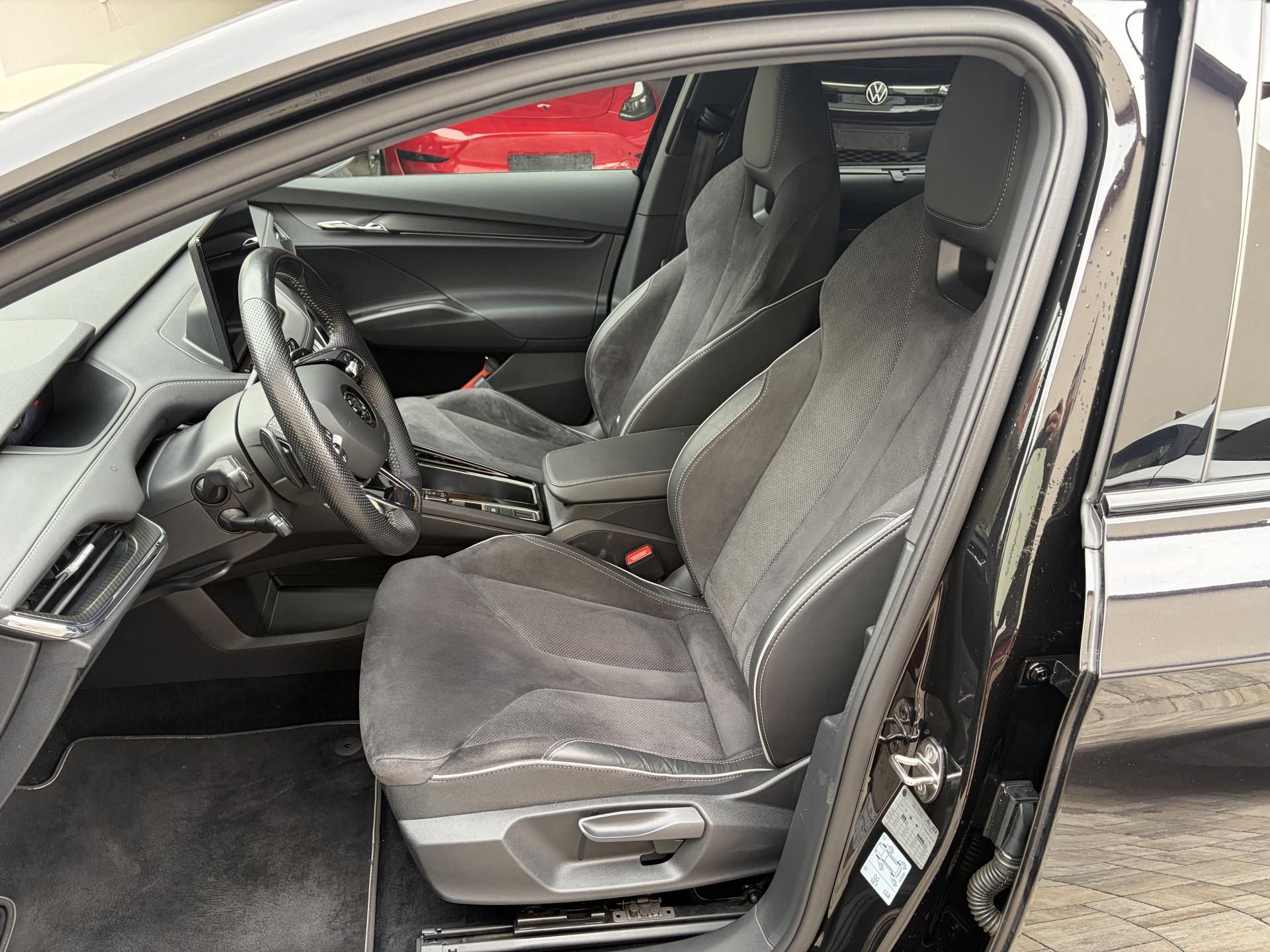 Škoda Enyaq, Sportline, Matrix, TČ,el. kufr - fotka 6