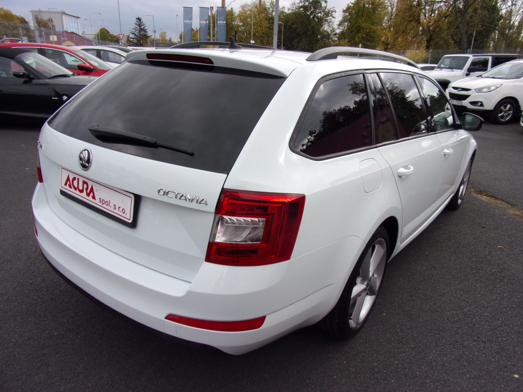 Škoda Octavia, 2,0 TDI Style 110kW Combi - fotka 3
