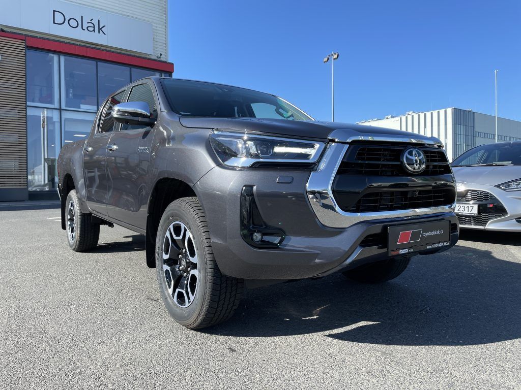 Toyota Hilux, 2.8D Executive ODBĚR 3/2027