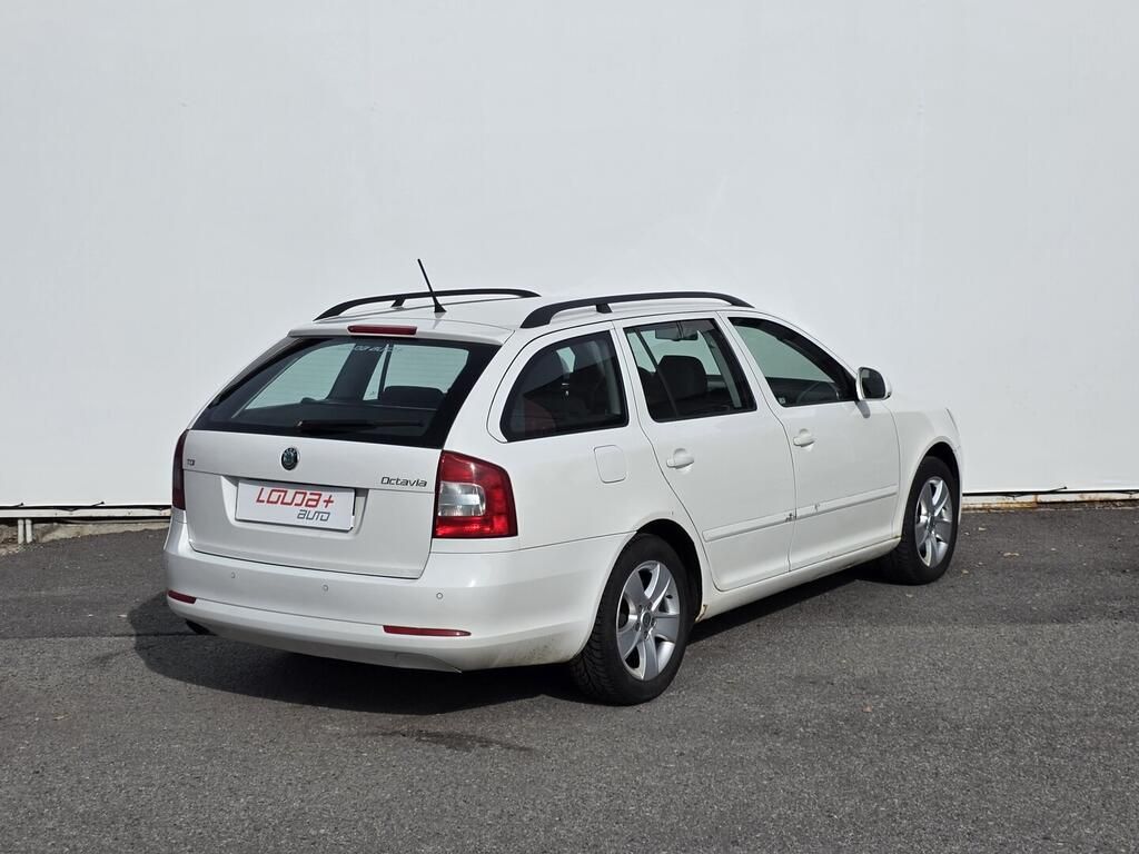 Škoda Octavia, Elegance 2.0 TDI 103 kW - fotka 2