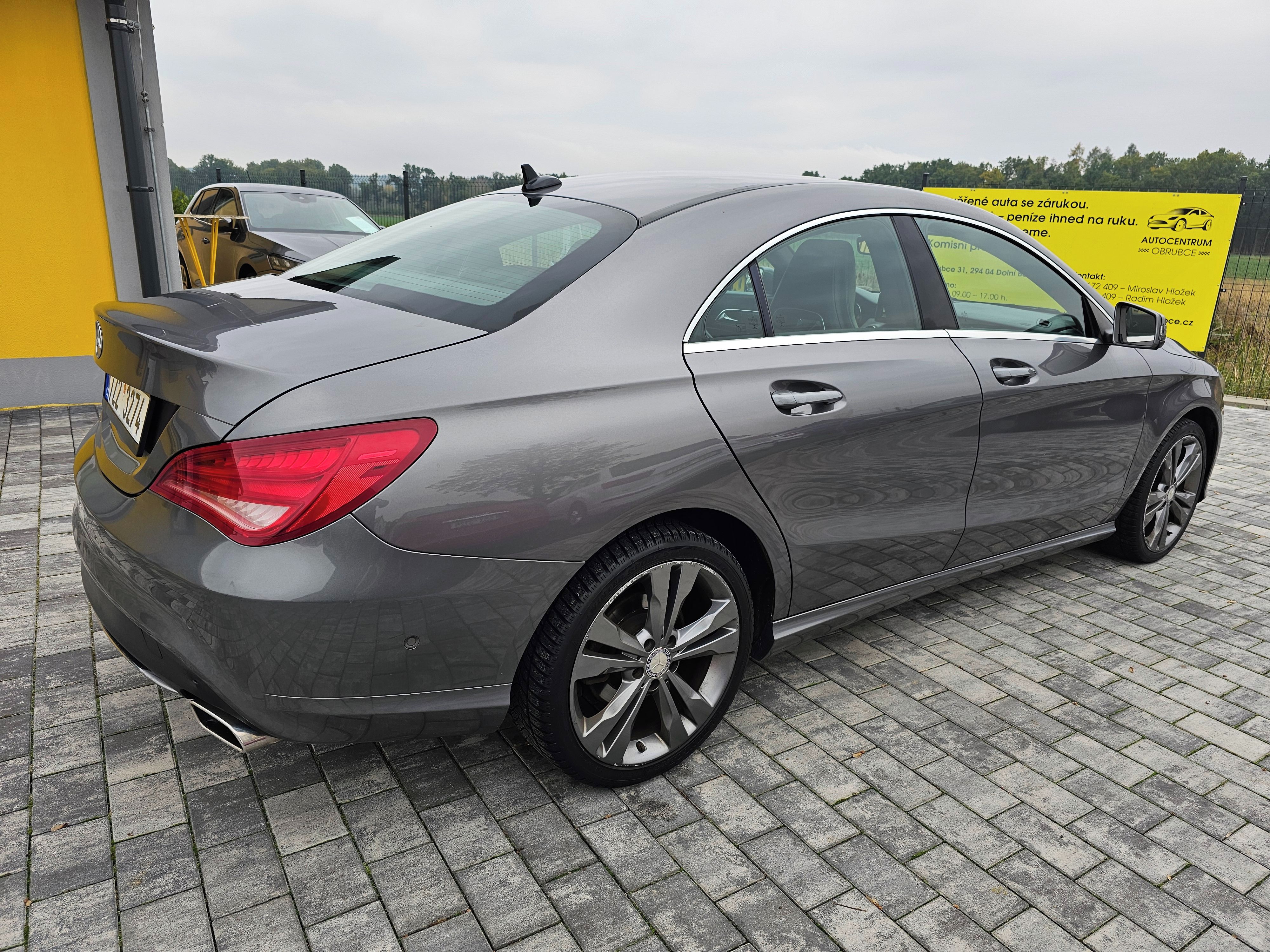 Mercedes-Benz CLA, 180 1.6 90kW - fotka 5