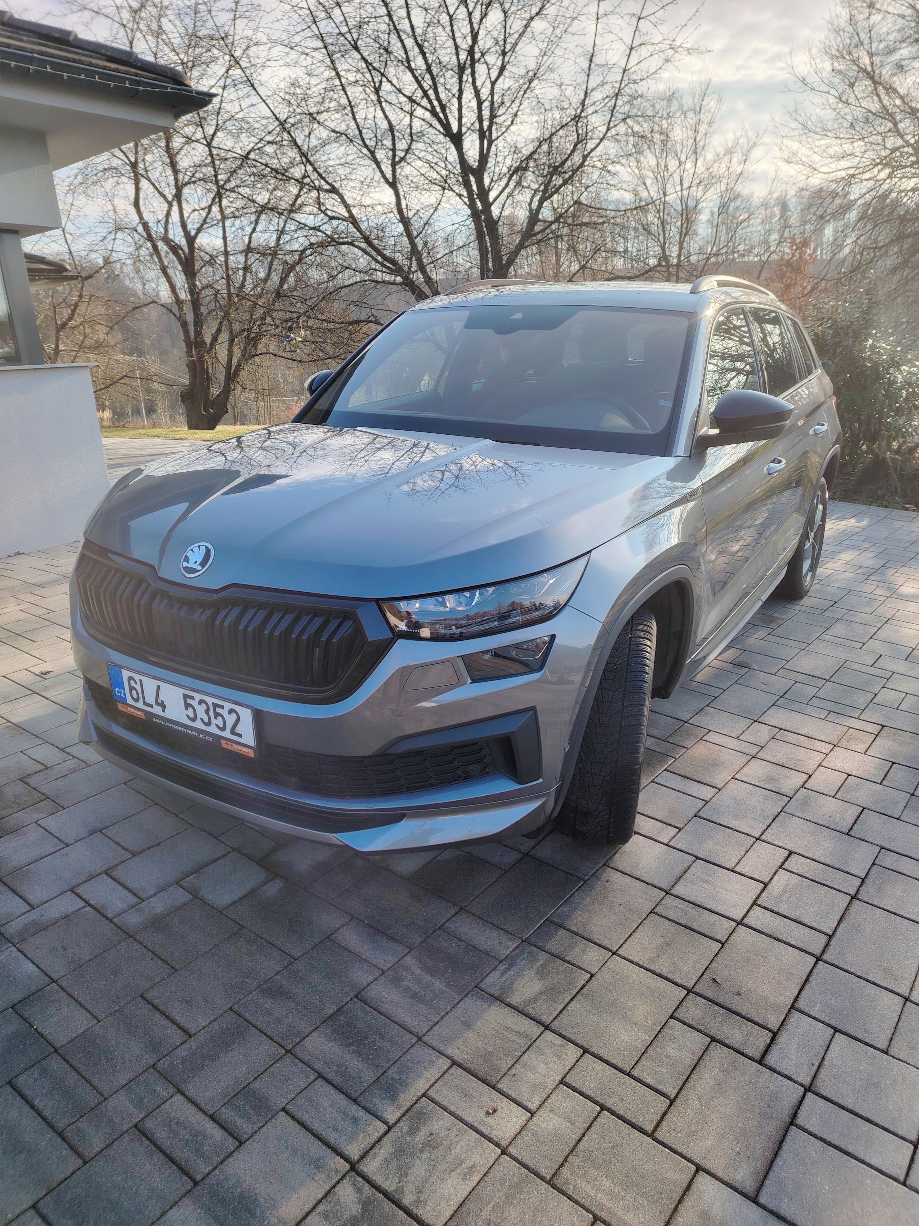 Škoda Kodiaq, 2.0 TDI 147 KW 4x4 Sport Line - fotka 4