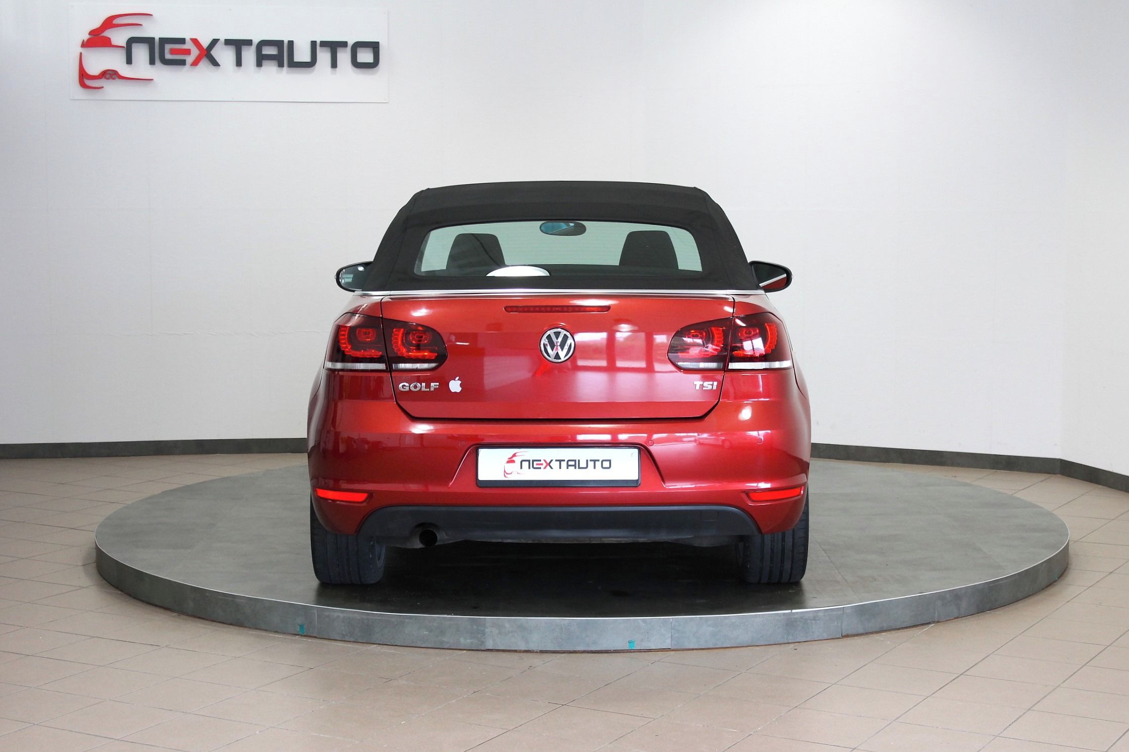 Volkswagen Golf, 1.2 TSI 77kW 1.MAJITEL,S.KNIHA - fotka 4
