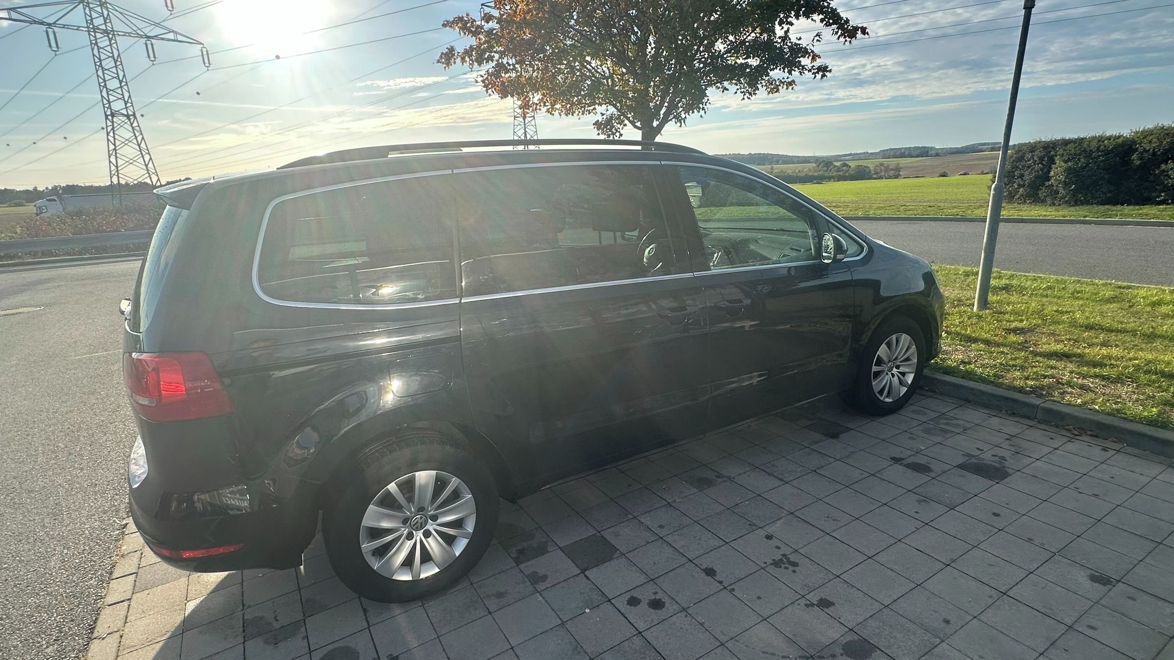 Volkswagen Sharan, 2.0 TDI, 103kW, 7 míst, tažné - fotka 6
