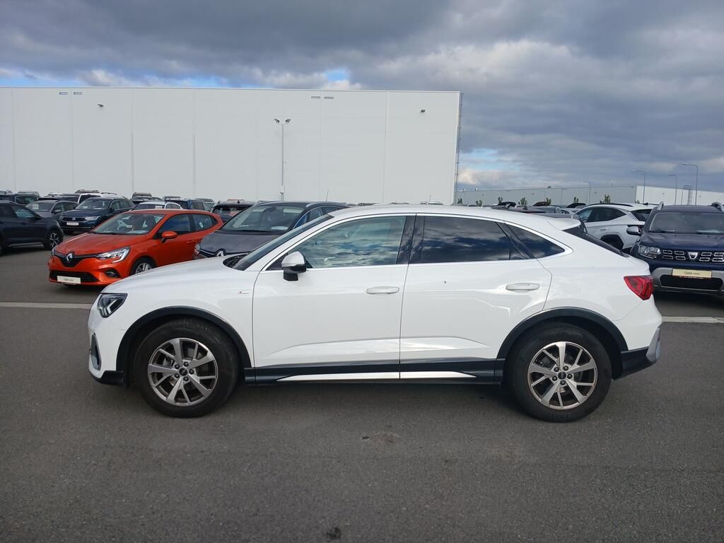 Audi Q3, S-line 1.5 TSI 110 kW - fotka 3