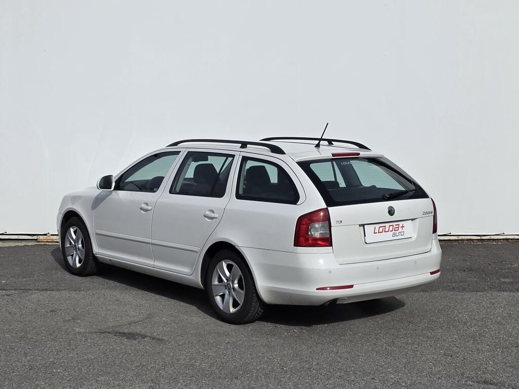 Škoda Octavia, Elegance 2.0 TDI 103 kW - fotka 6