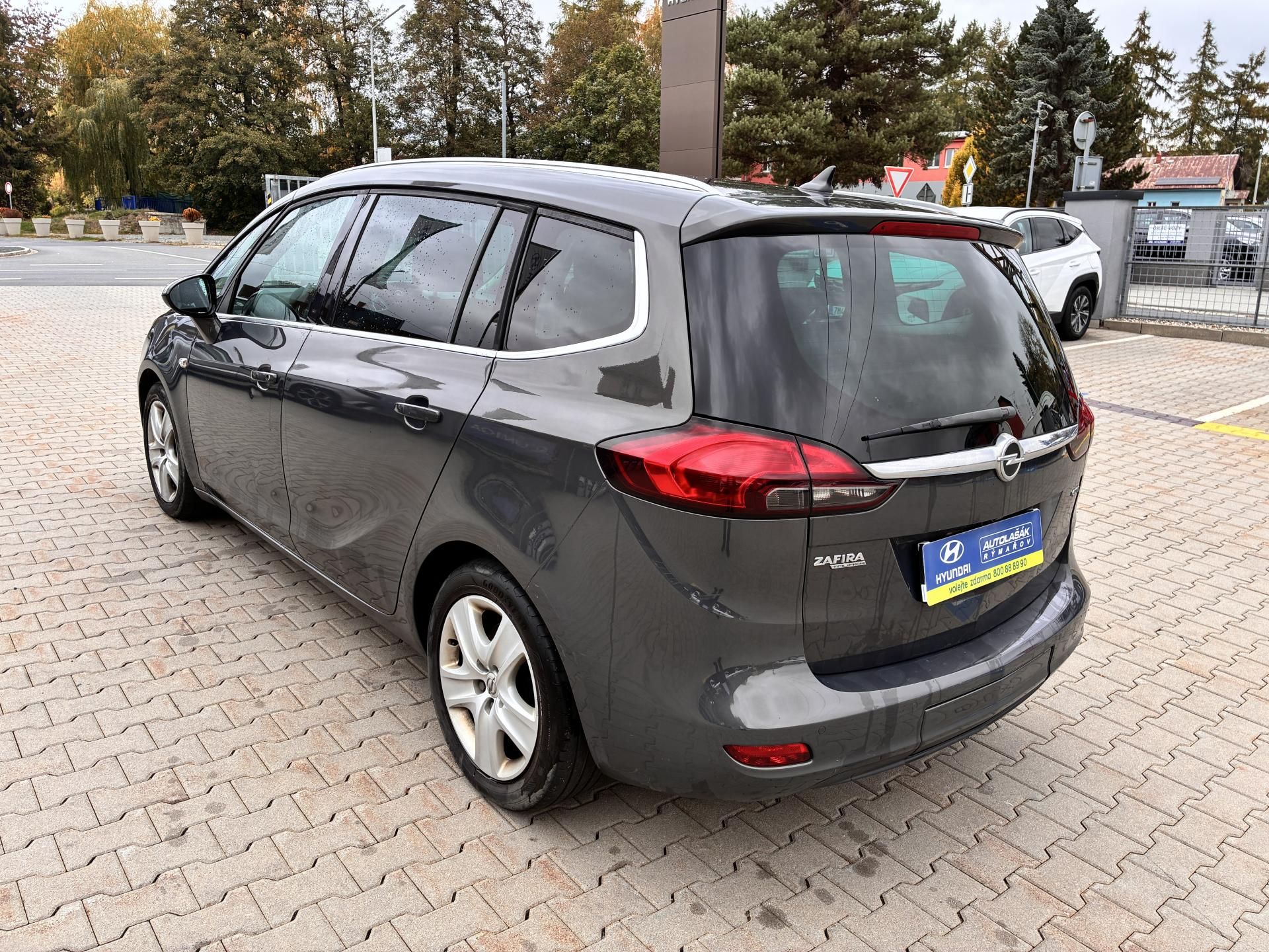 Opel Zafira, Tourer 2.0CDTi 125kW AT 7MÍST - fotka 5