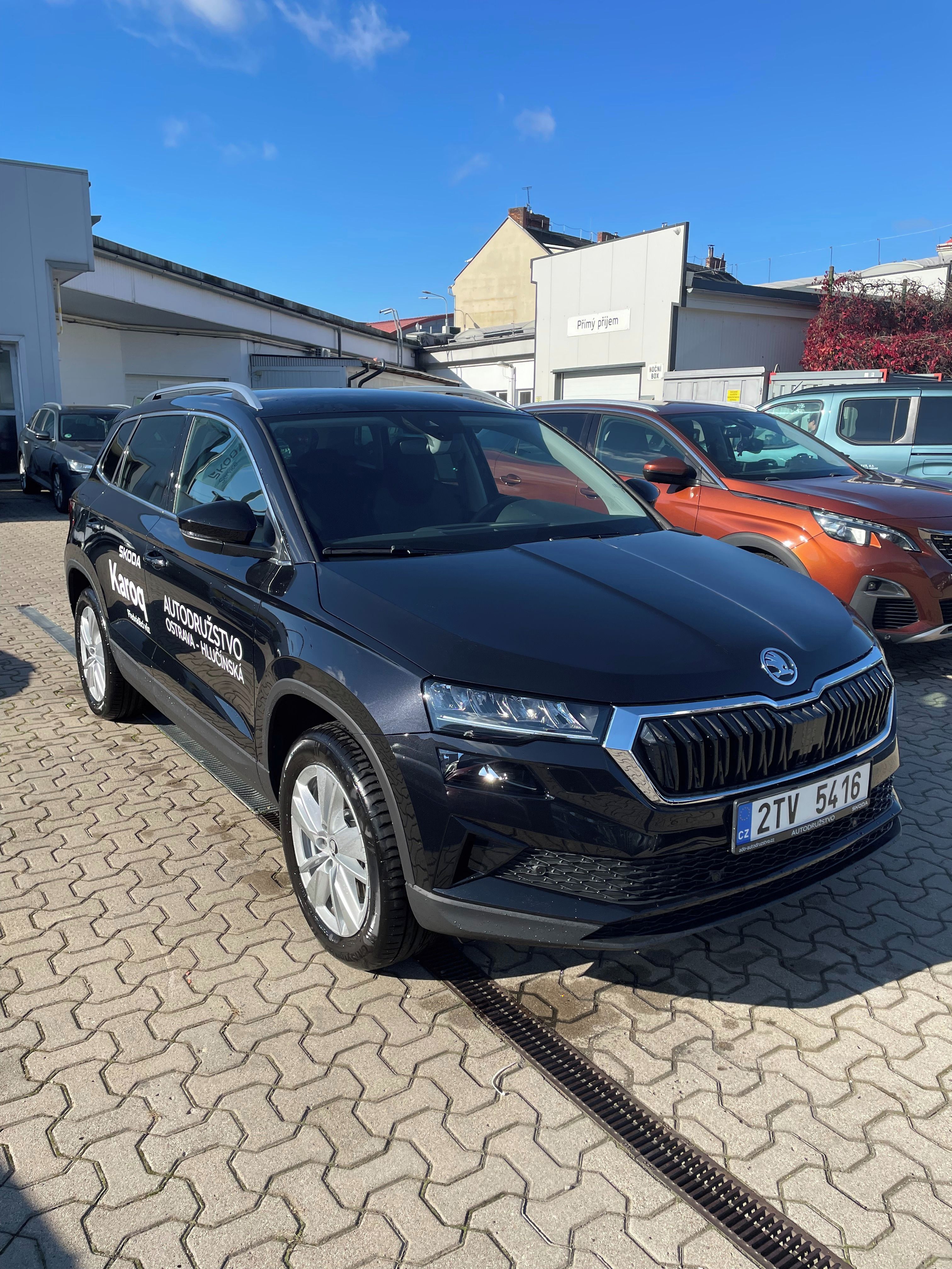 Škoda Karoq, 2.0 TDI 110kW, Top Selection - fotka 4