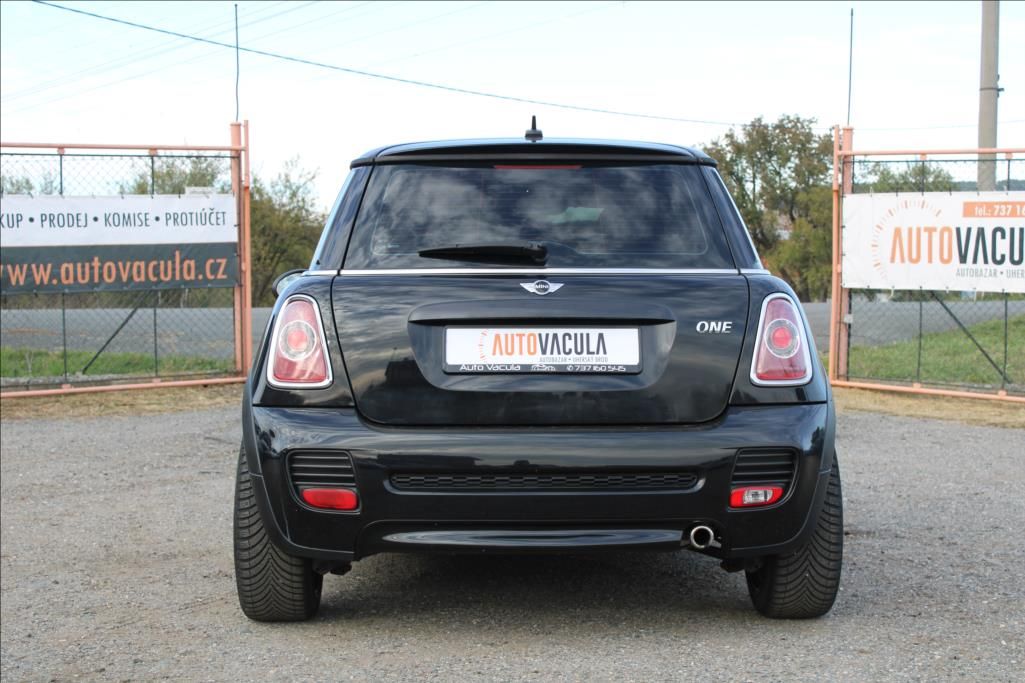 Mini One, 1,6 i  STK 4/2028, KLIMA - fotka 6