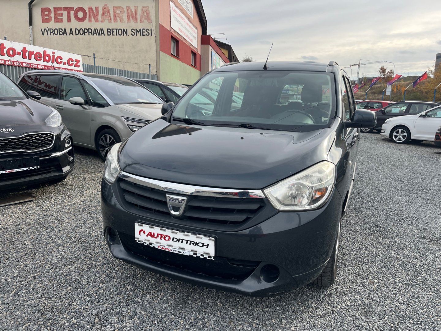 Dacia Lodgy, 1.5 dCi 7MÍST - fotka 2