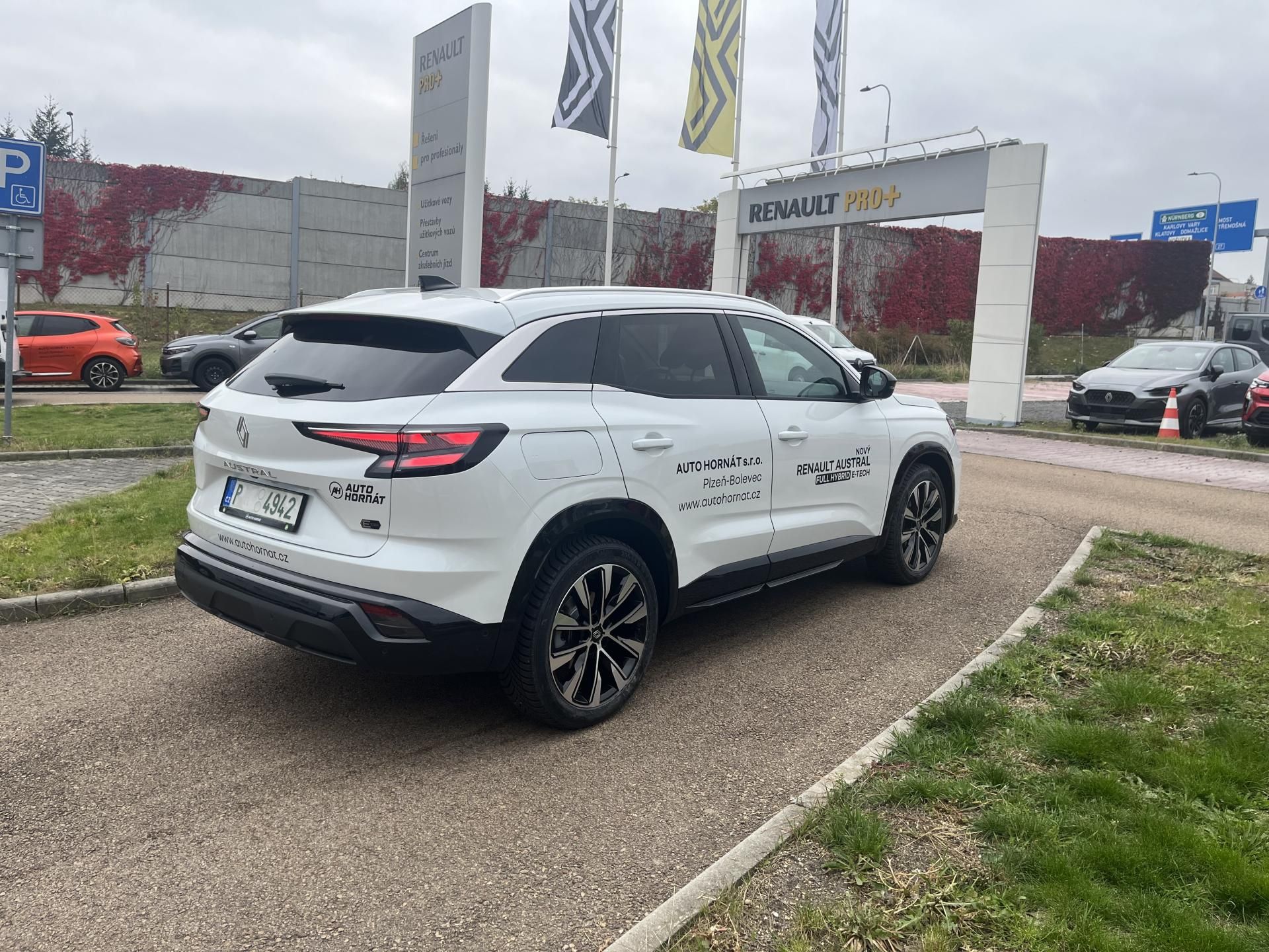 Renault Austral, techno full hybrid E-Tech 200 - fotka 4