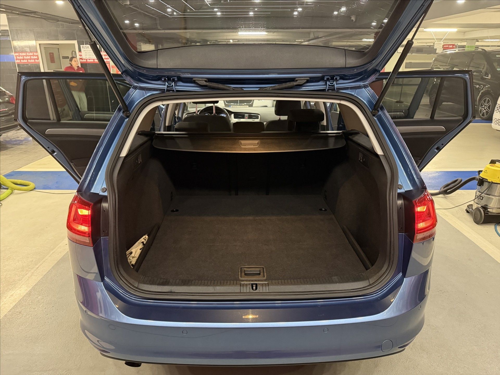 Volkswagen Golf, 1,2 TSI STYLE  VARIANT - fotka 6