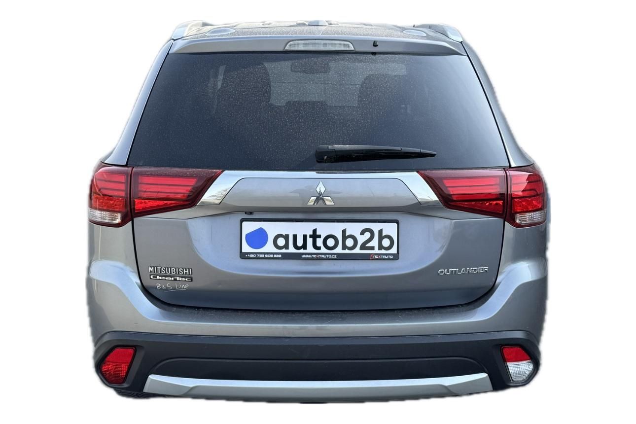 Mitsubishi Outlander - fotka 4