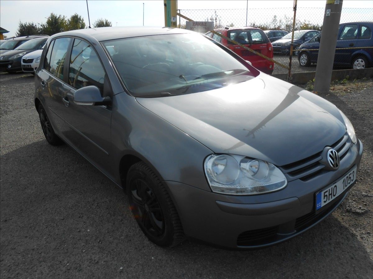Volkswagen Golf, 1,4 i 16V  CZ  Serviska