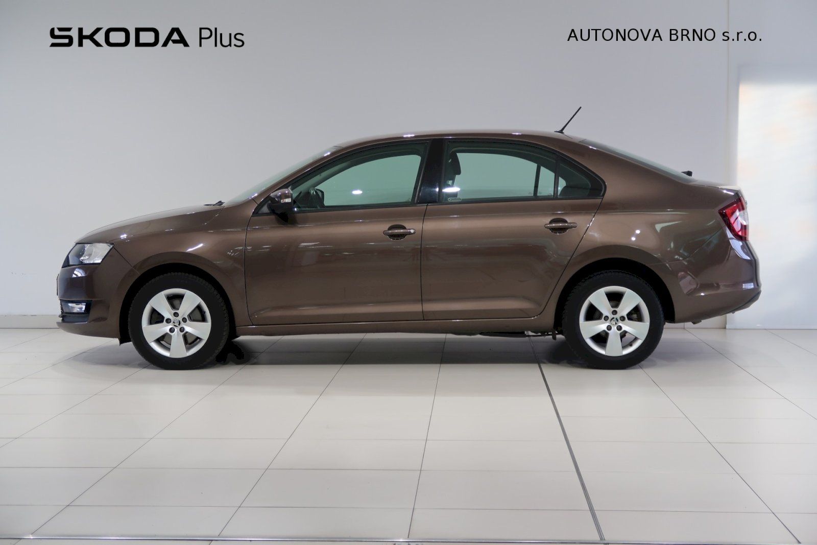 Škoda Rapid, 1.0 TSi 81kW Ambition PLUS - fotka 3