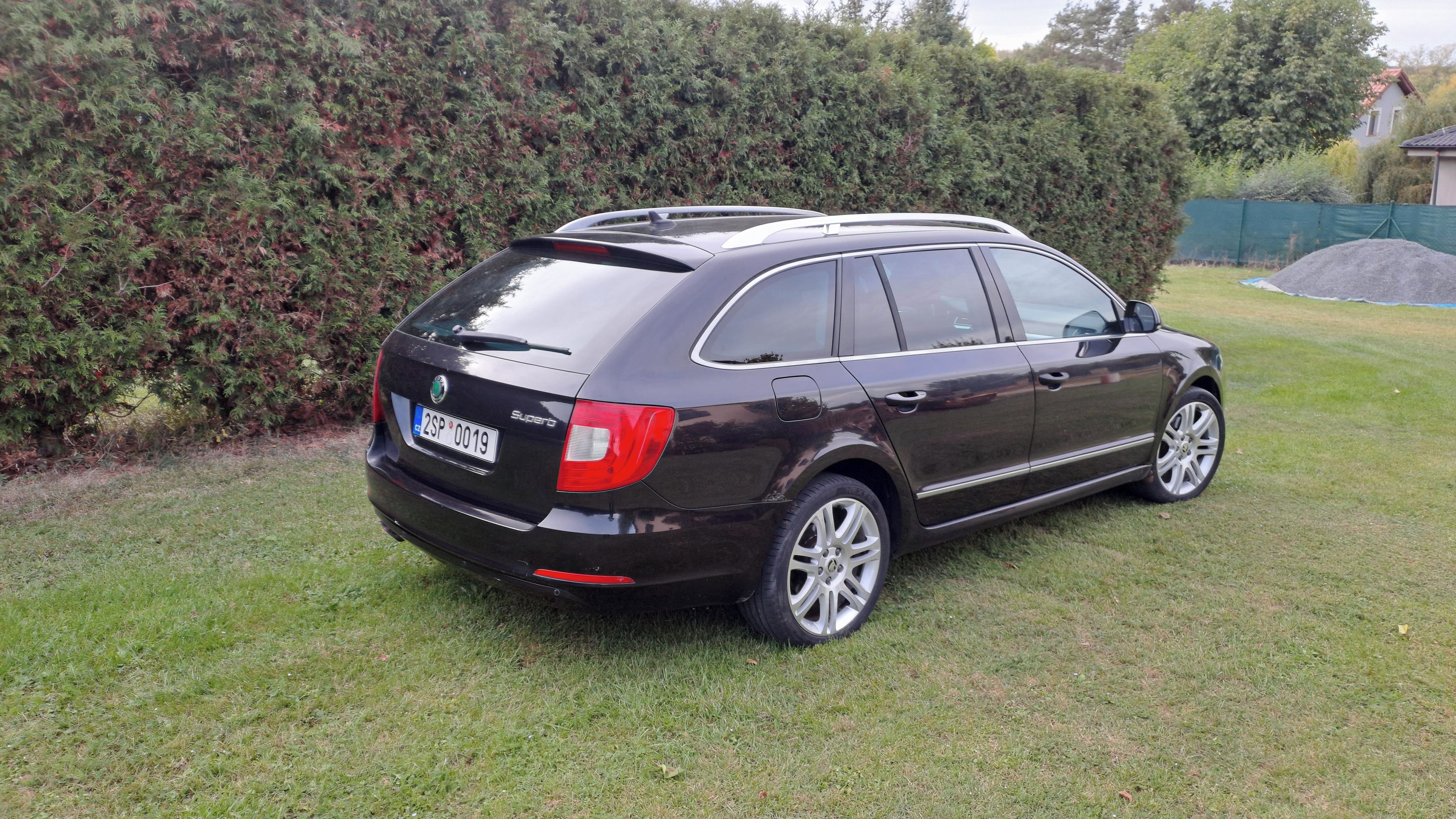 Škoda Superb, Combi 2.0 TDI 103 kW DSG - fotka 4