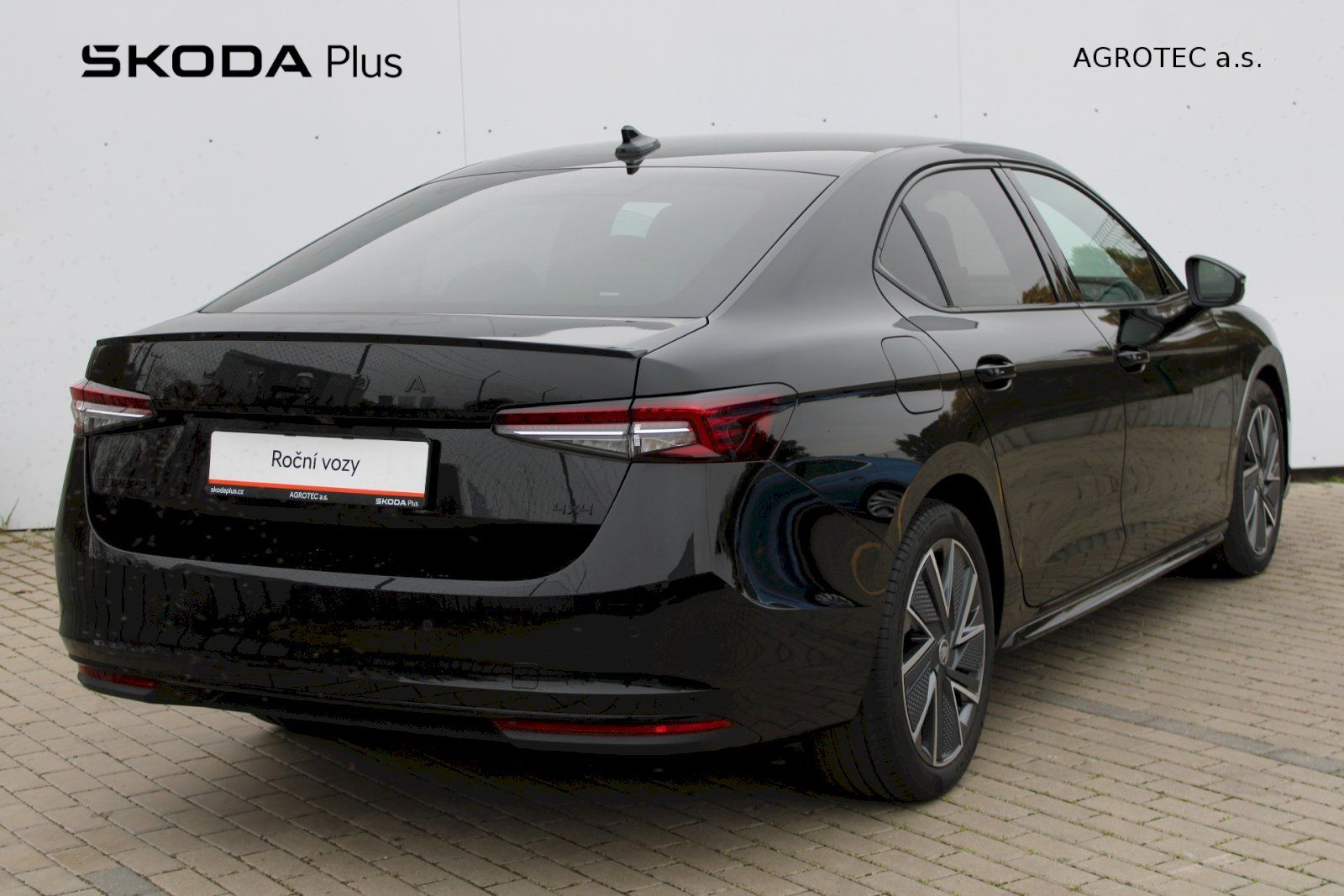 Škoda Superb, 2.0 TDI 142kW Sportline 4x4 DS - fotka 2