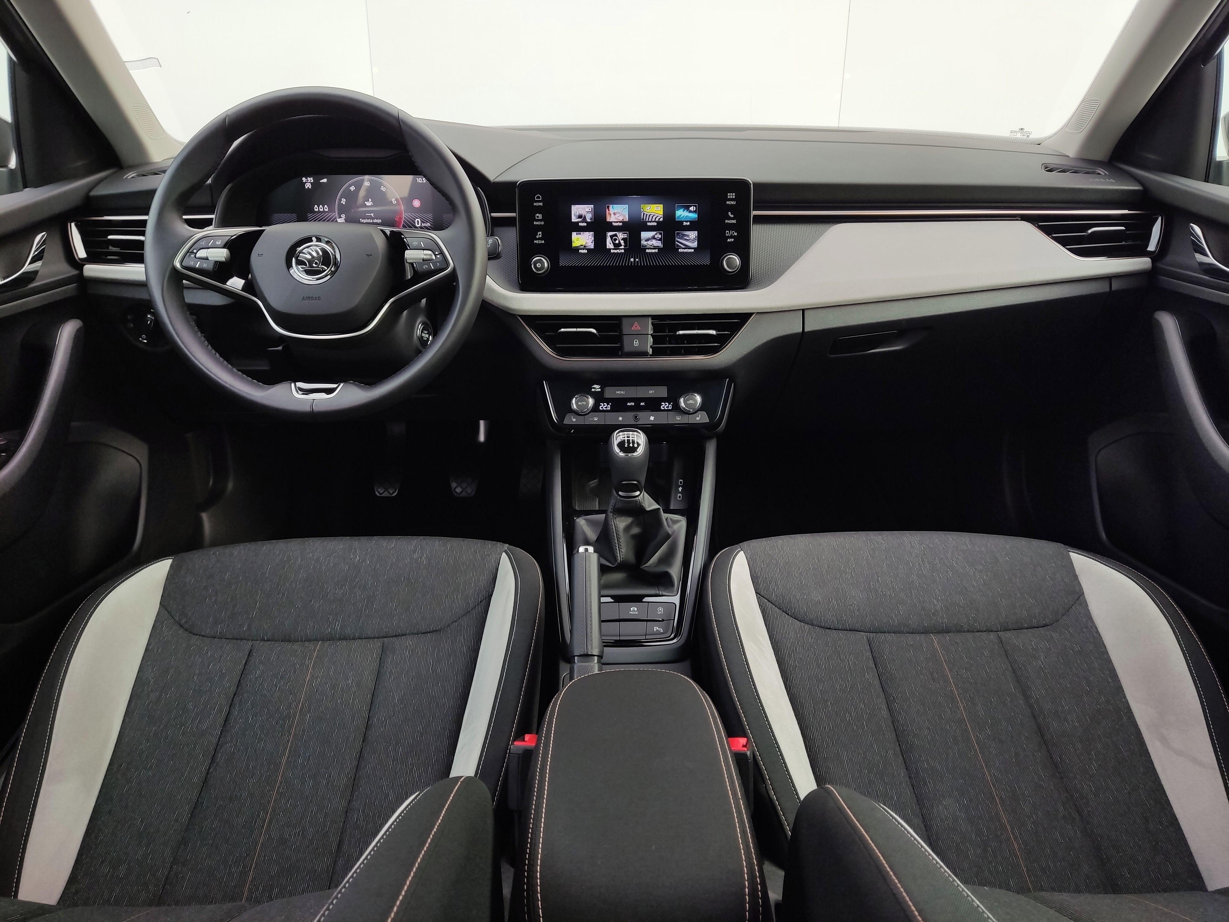 Škoda Kamiq, 1.0 TSI 85 kW Top Selection - fotka 5