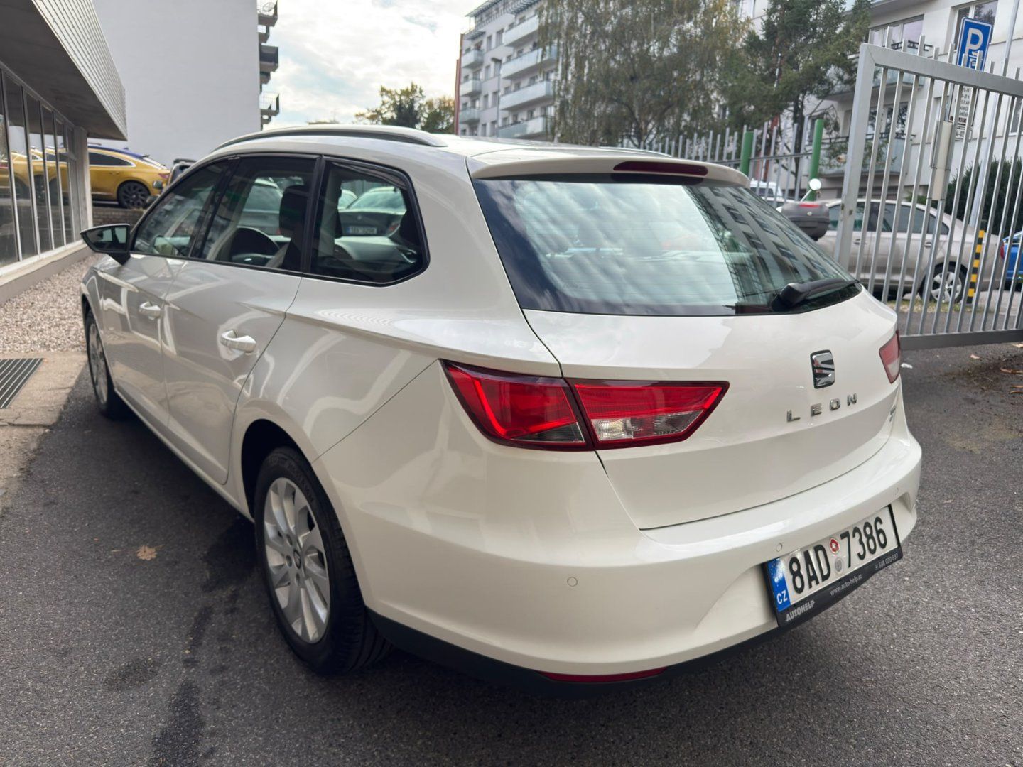 Seat Leon, 1.6 TDI Style - fotka 5