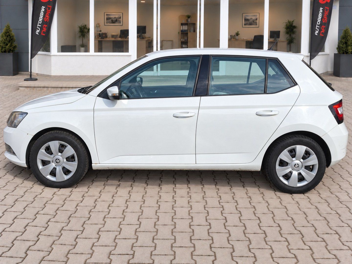 Škoda Fabia, 1.2TSI 66kW -1.MAJITEL - fotka 5