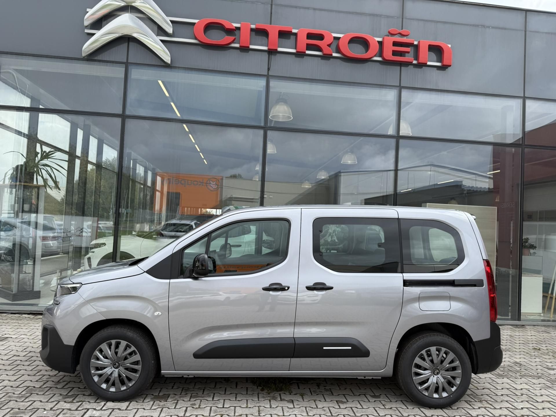 Citroën Berlingo, PLUS Diesel 100k Manual - fotka 2