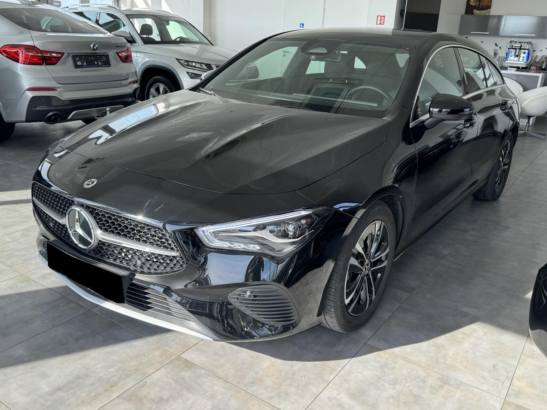 Mercedes-Benz CLA, CLA 200 Shooting Brake NAVI - fotka 3