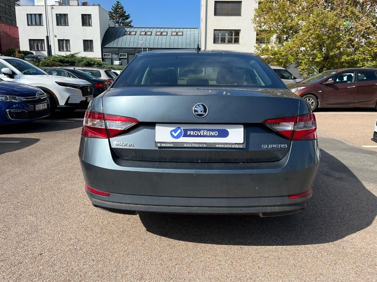Škoda Superb - fotka 4