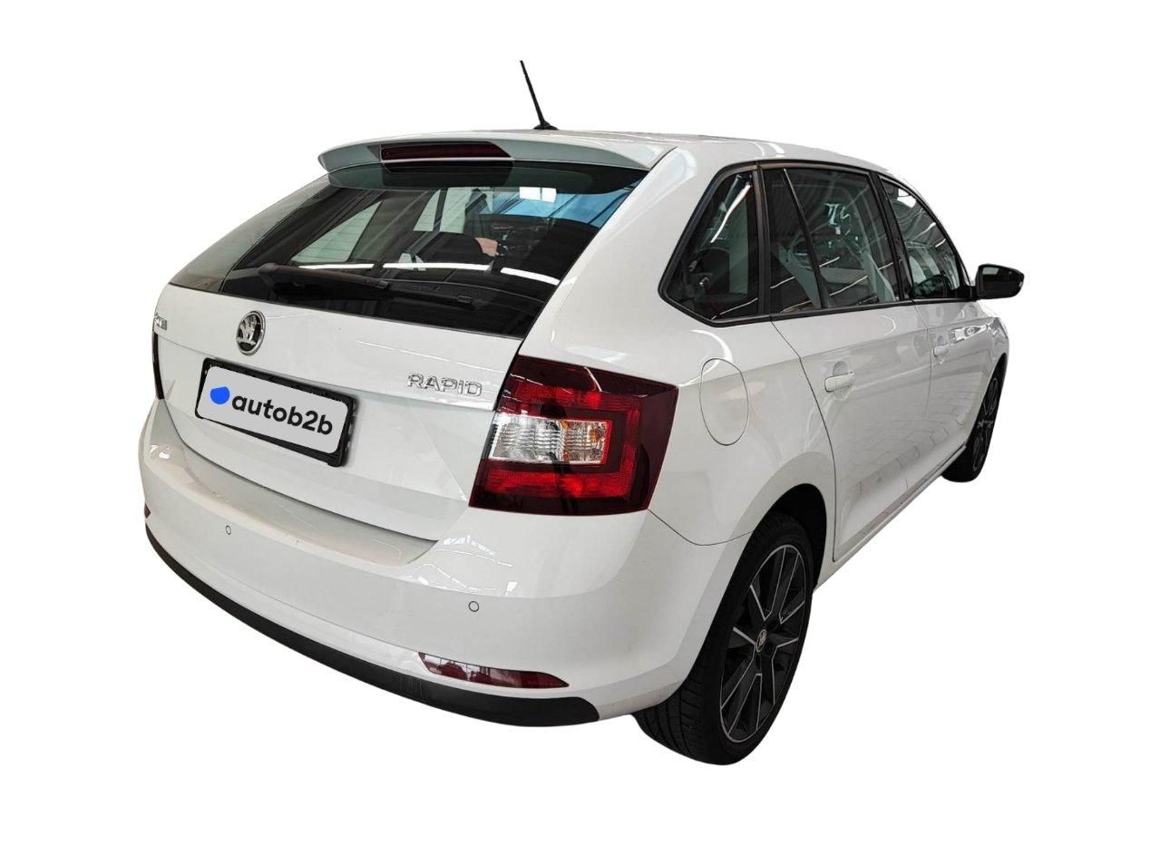 Škoda Rapid - fotka 5