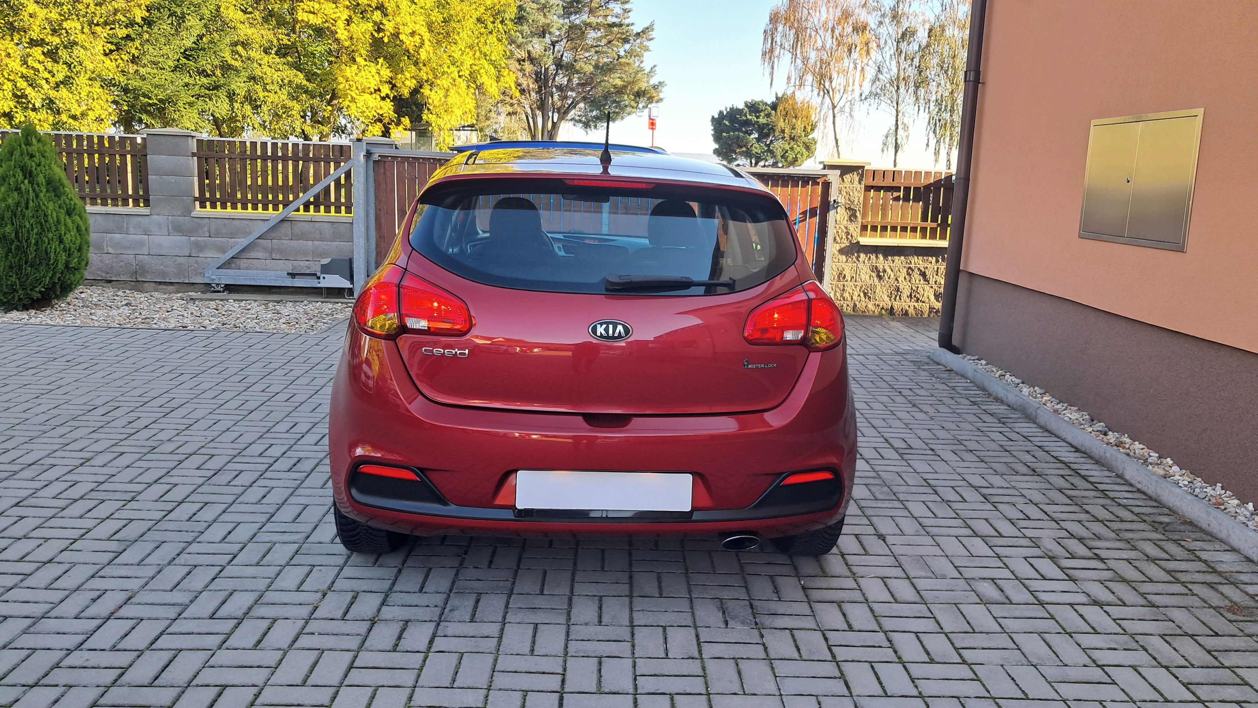 Kia Cee´d, 1.4i / COMFORT ČR - fotka 6