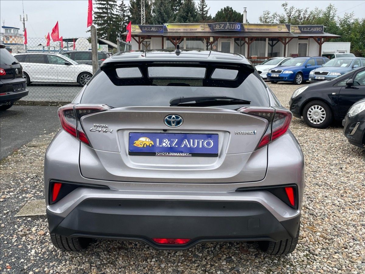 Toyota C-HR, 1,8 Hybrid - fotka 5
