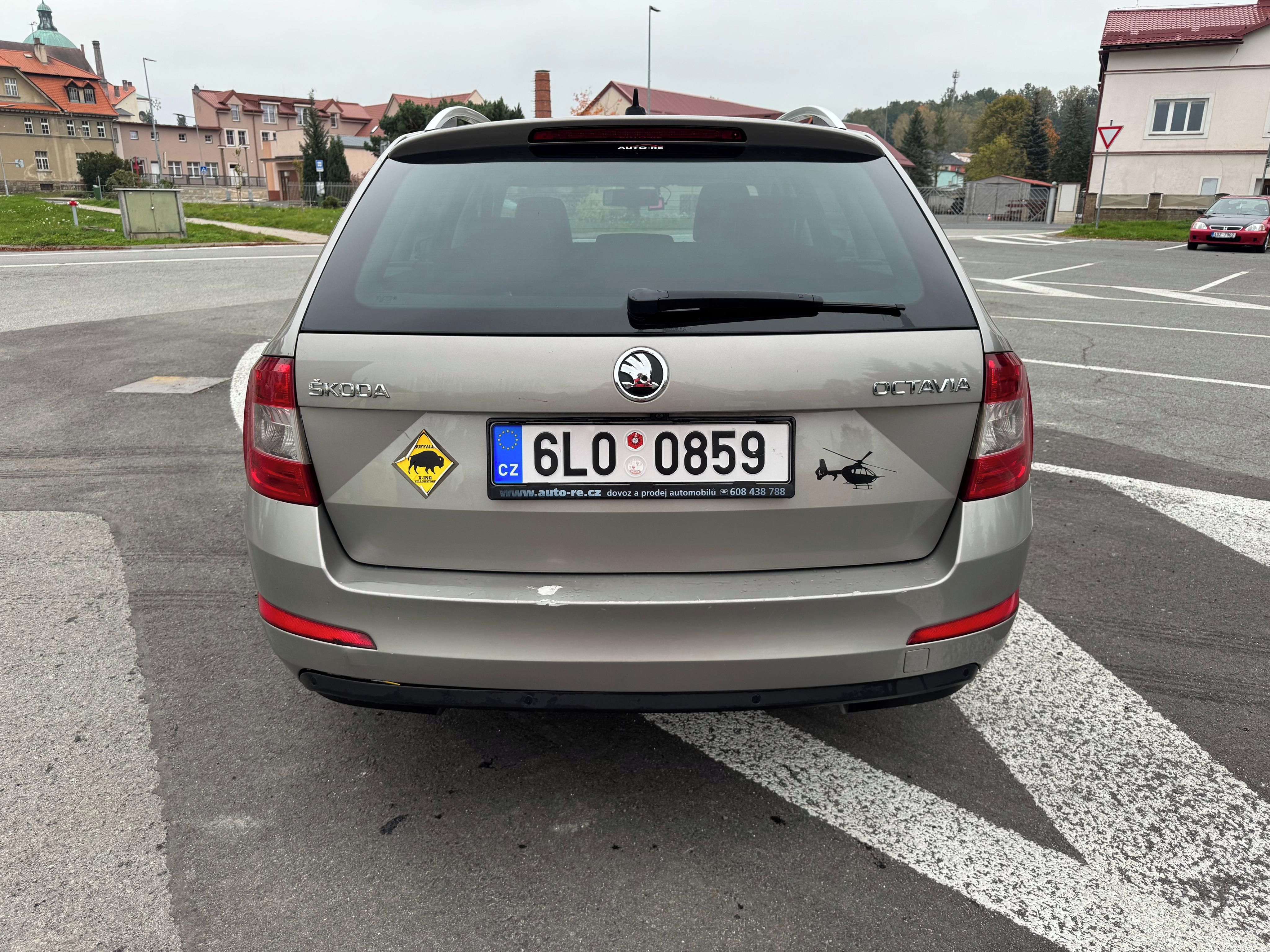 Škoda Octavia, 1.4 TSI 110 kW - fotka 4