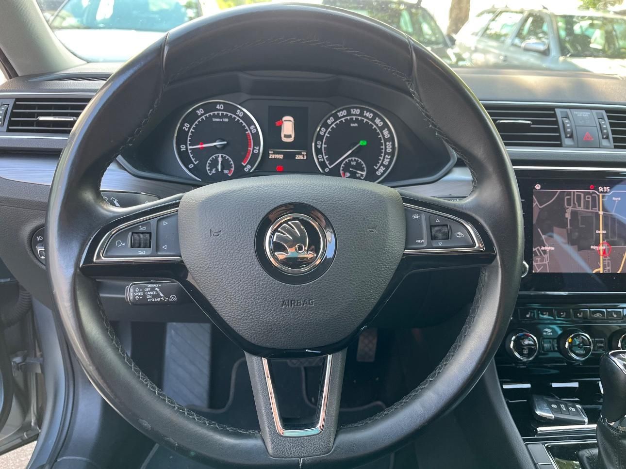 Škoda Superb - fotka 4