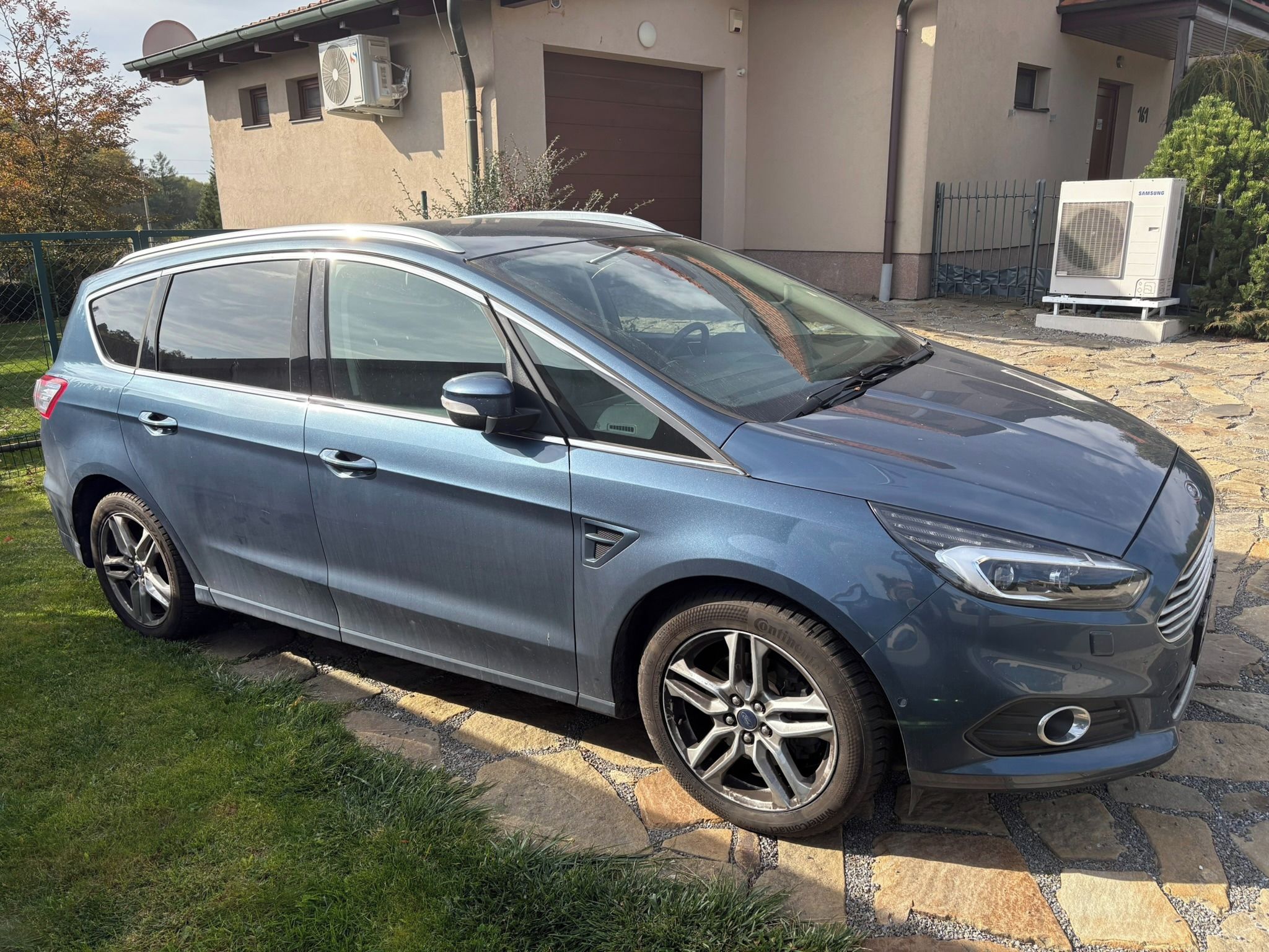 Ford S-MAX, 140kW Titanium, 7 míst, tažné - fotka 3