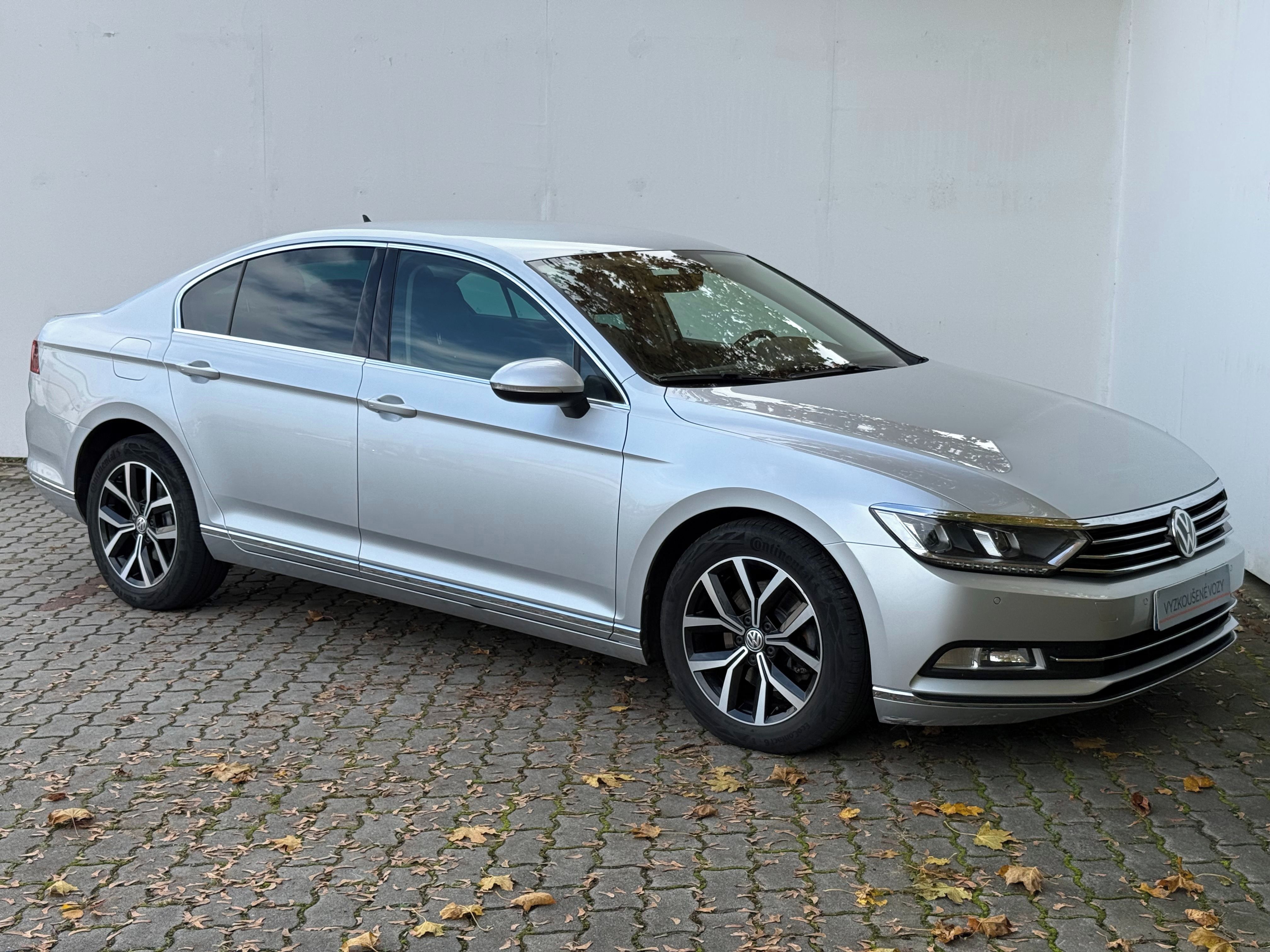 Volkswagen Passat, 2.0 TDI / 110kW BMT Highline - fotka 3