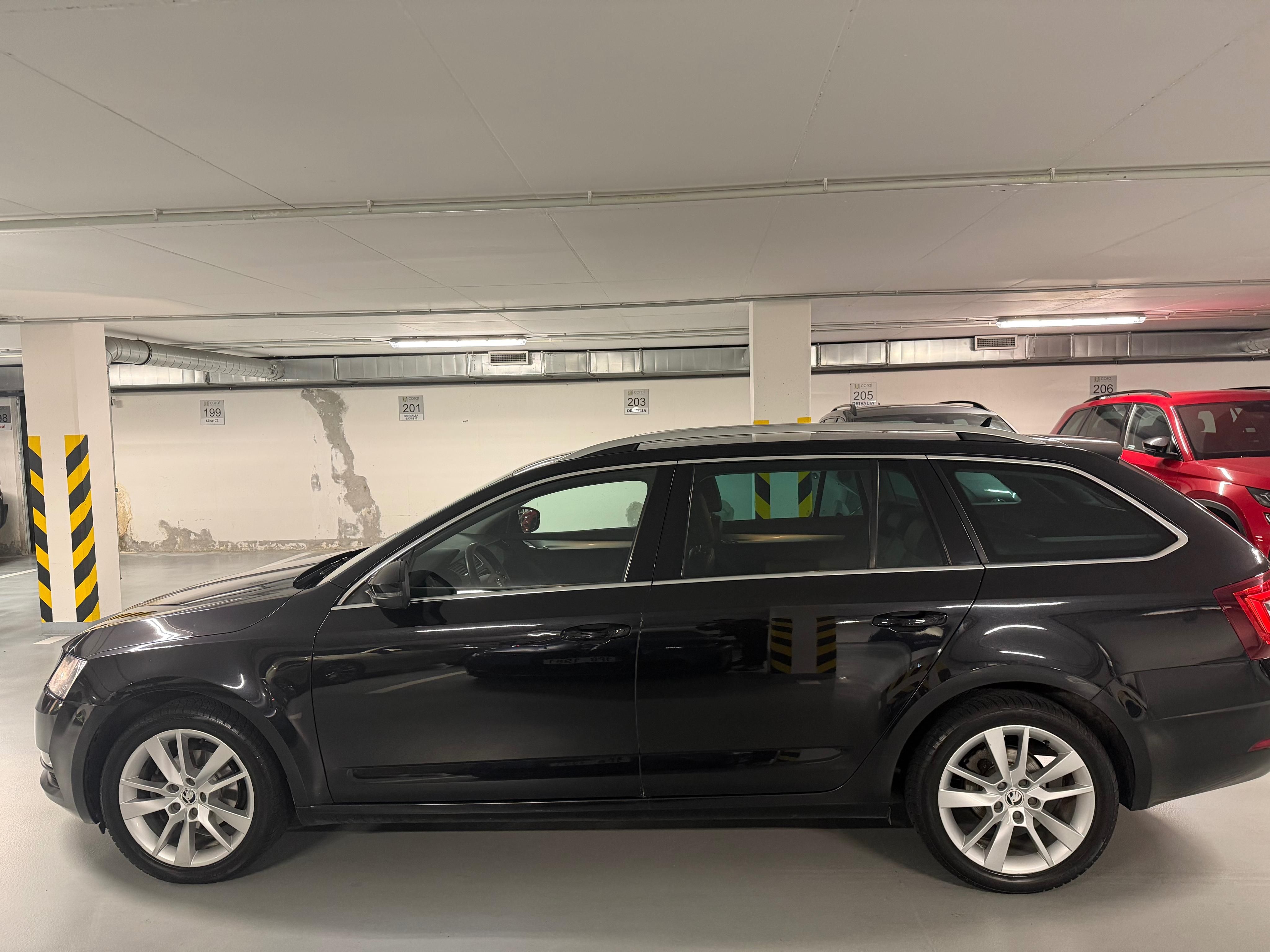 Škoda Octavia, 1.6tdi tažné DPH Kůže - fotka 3