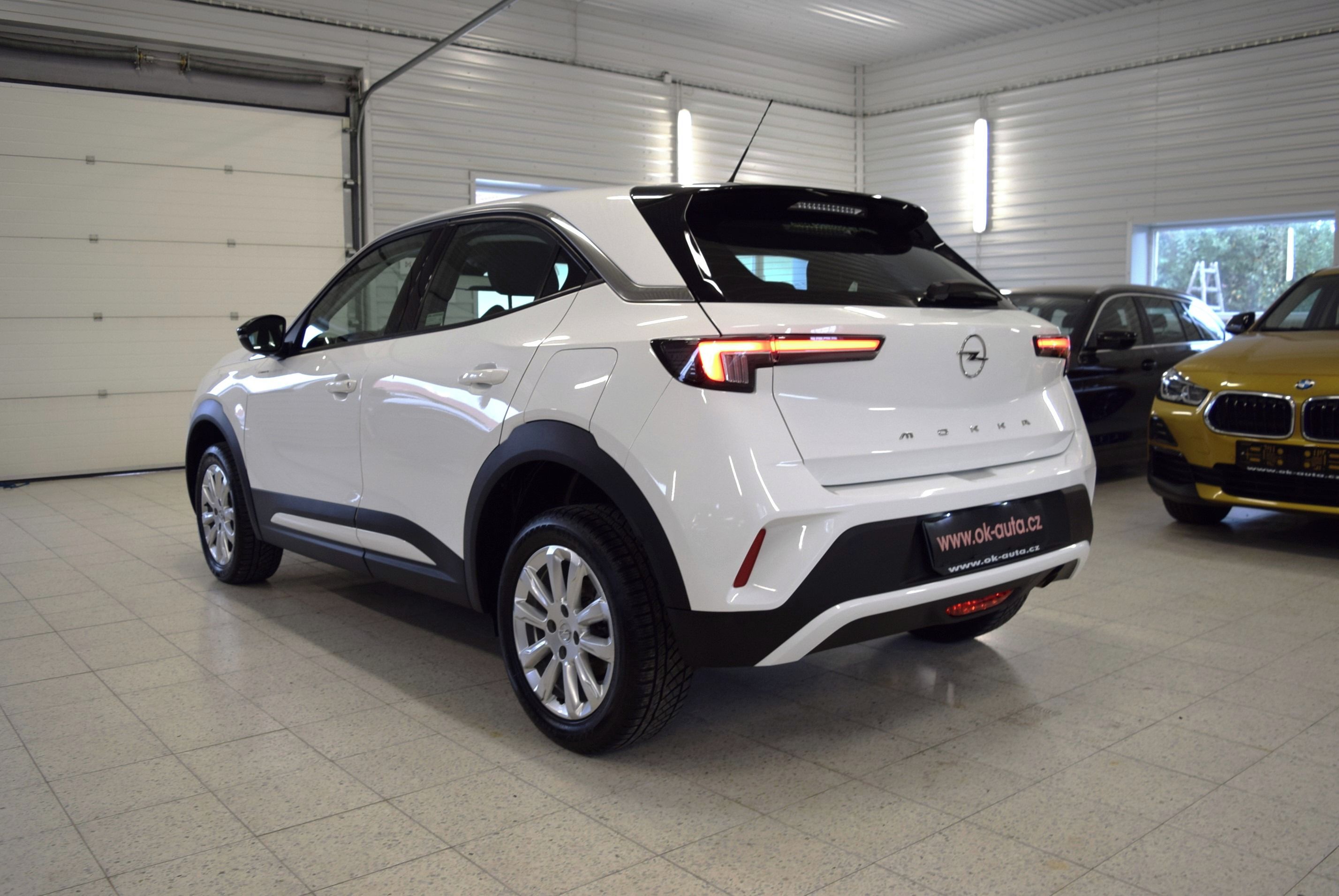 Opel Mokka, 1.2 PT EDITION ČR 2023 - fotka 3
