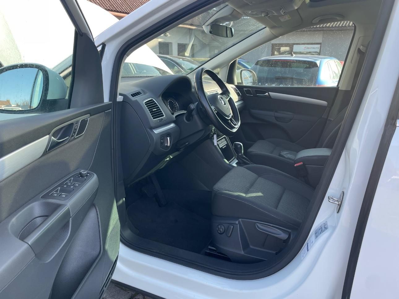 Volkswagen Sharan - fotka 3