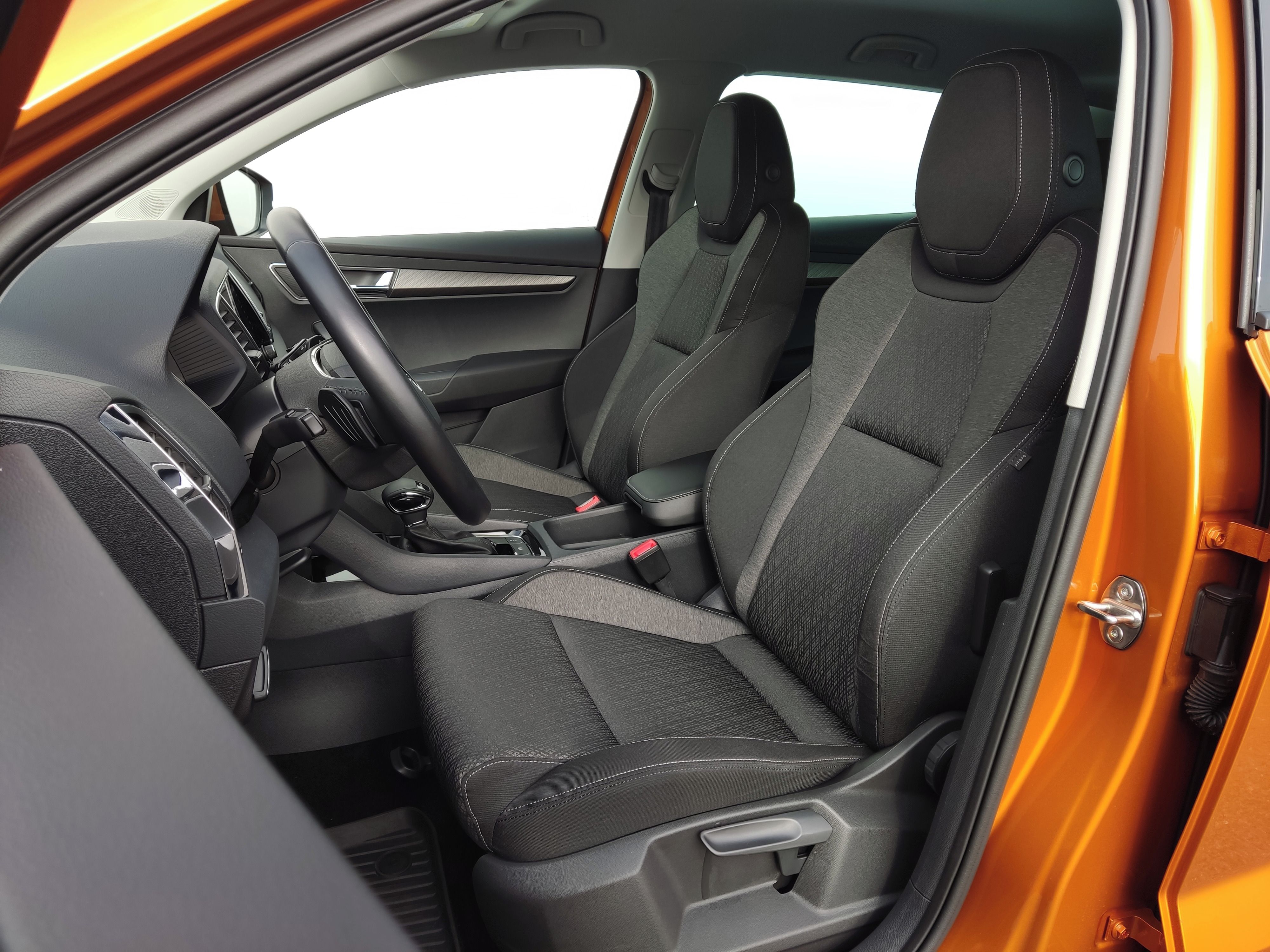 Škoda Karoq, 1.5 TSI 110 kW Style Plus - fotka 6