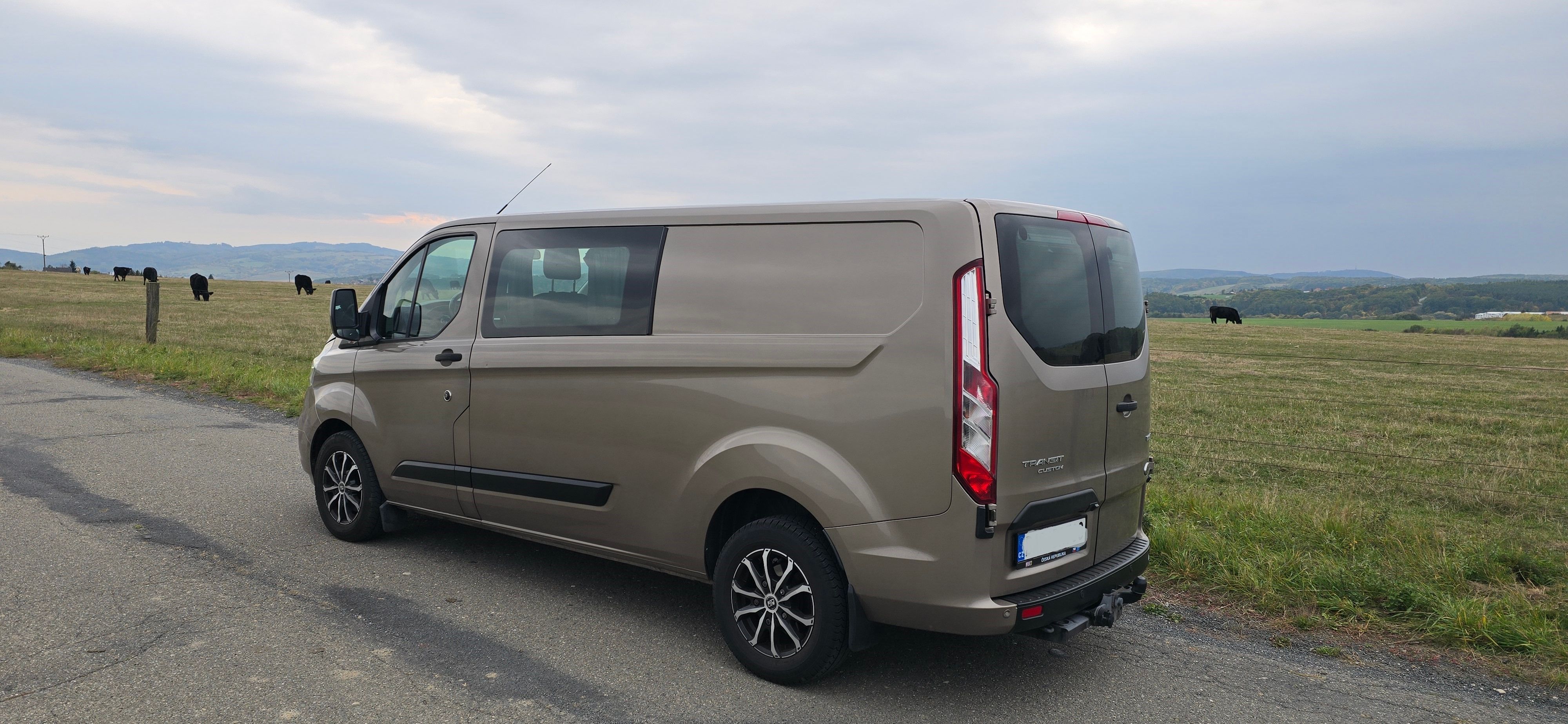 Ford Transit Custom, EcoBlue hybrid H1L2 - fotka 4