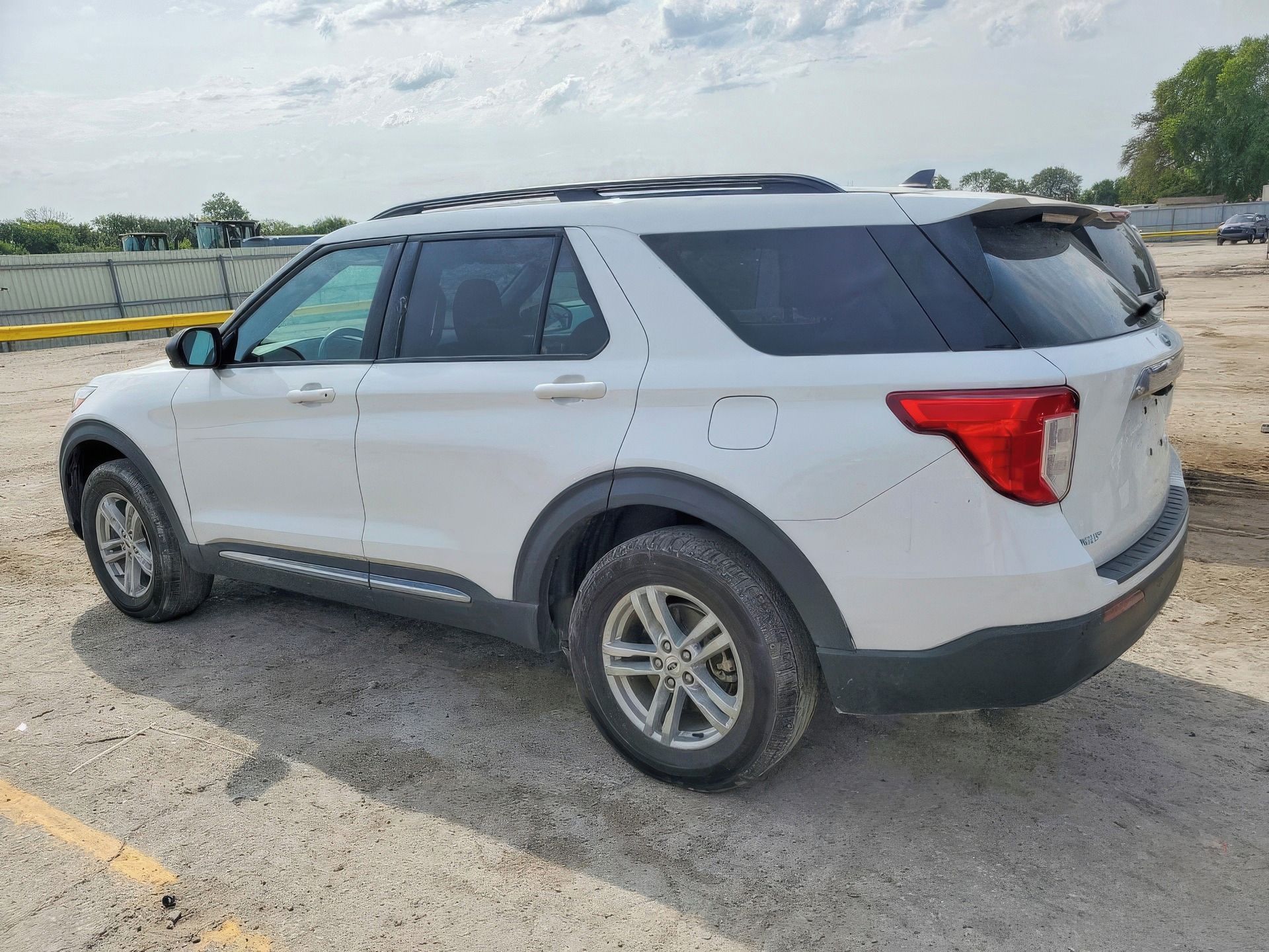 Ford Explorer, Auto na cestě - fotka 2
