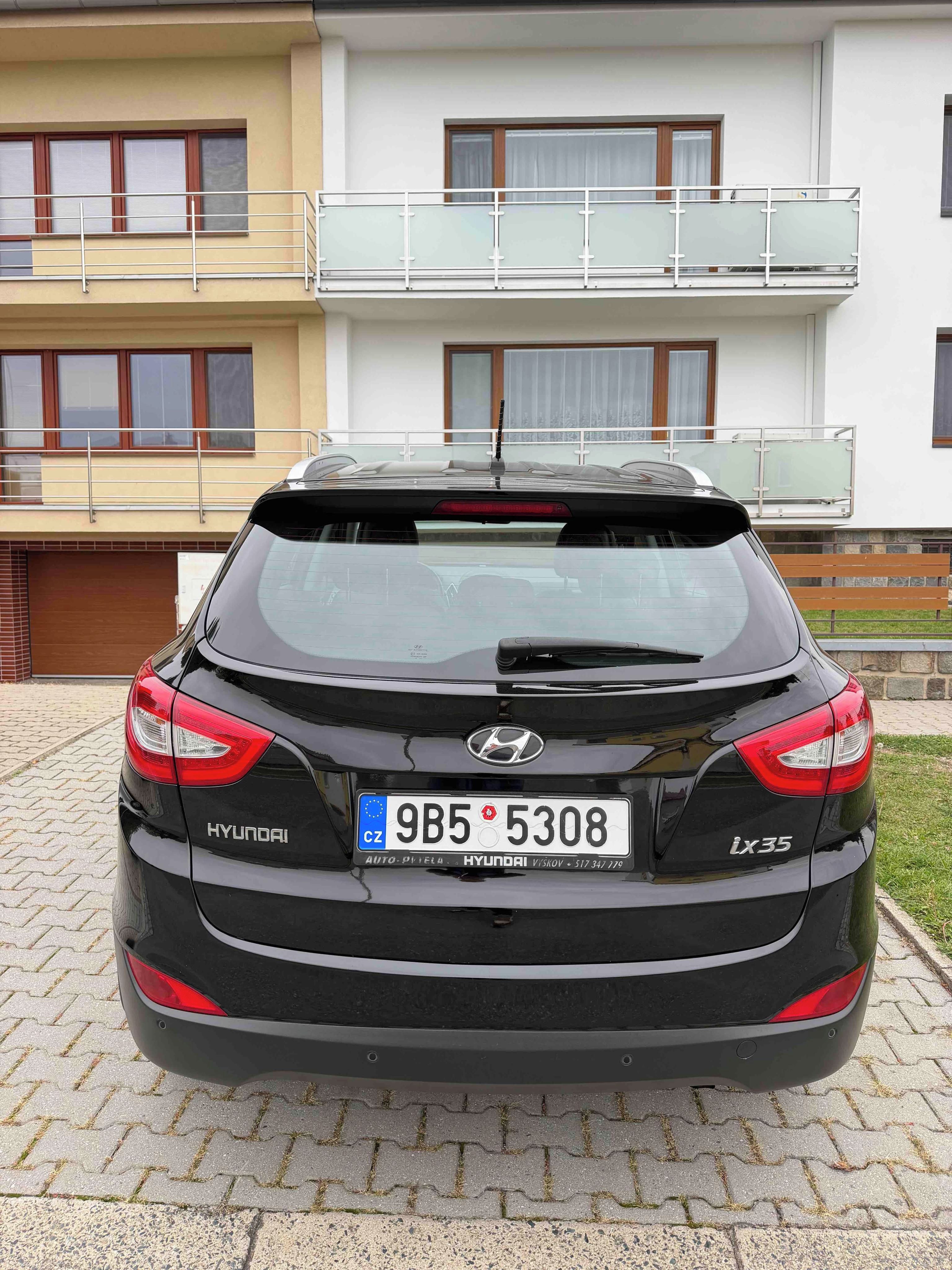 Hyundai ix35, 1.6, vyhřívané sedačky/volat - fotka 5