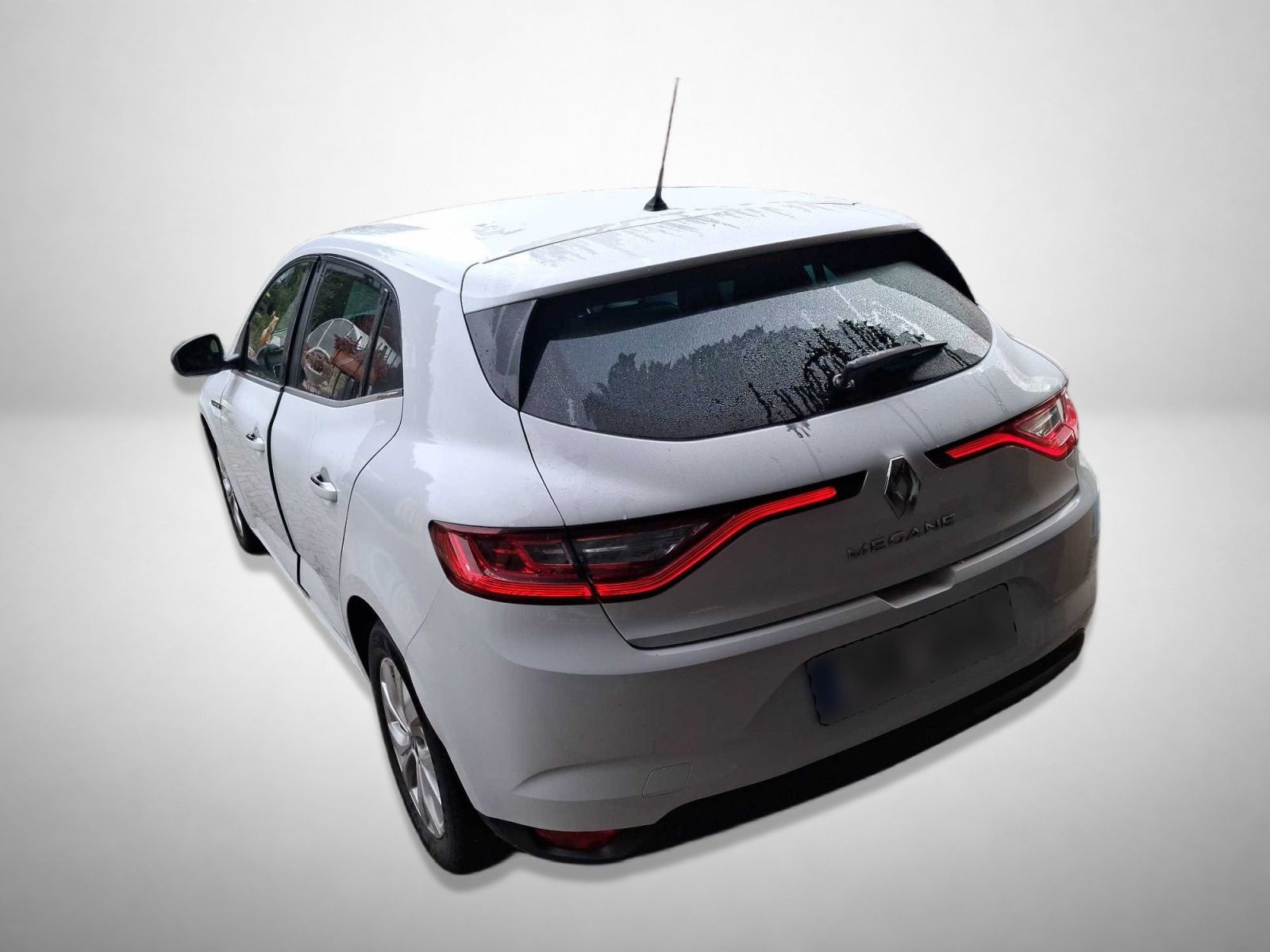 Renault Mégane, 1.3 TCe, Limited, ČR,1.maj - fotka 2