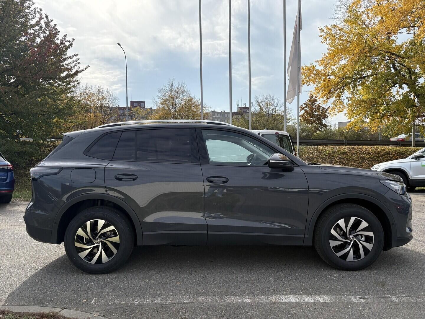 Volkswagen Tiguan, People 1,5 eTSI 110 kW - fotka 5