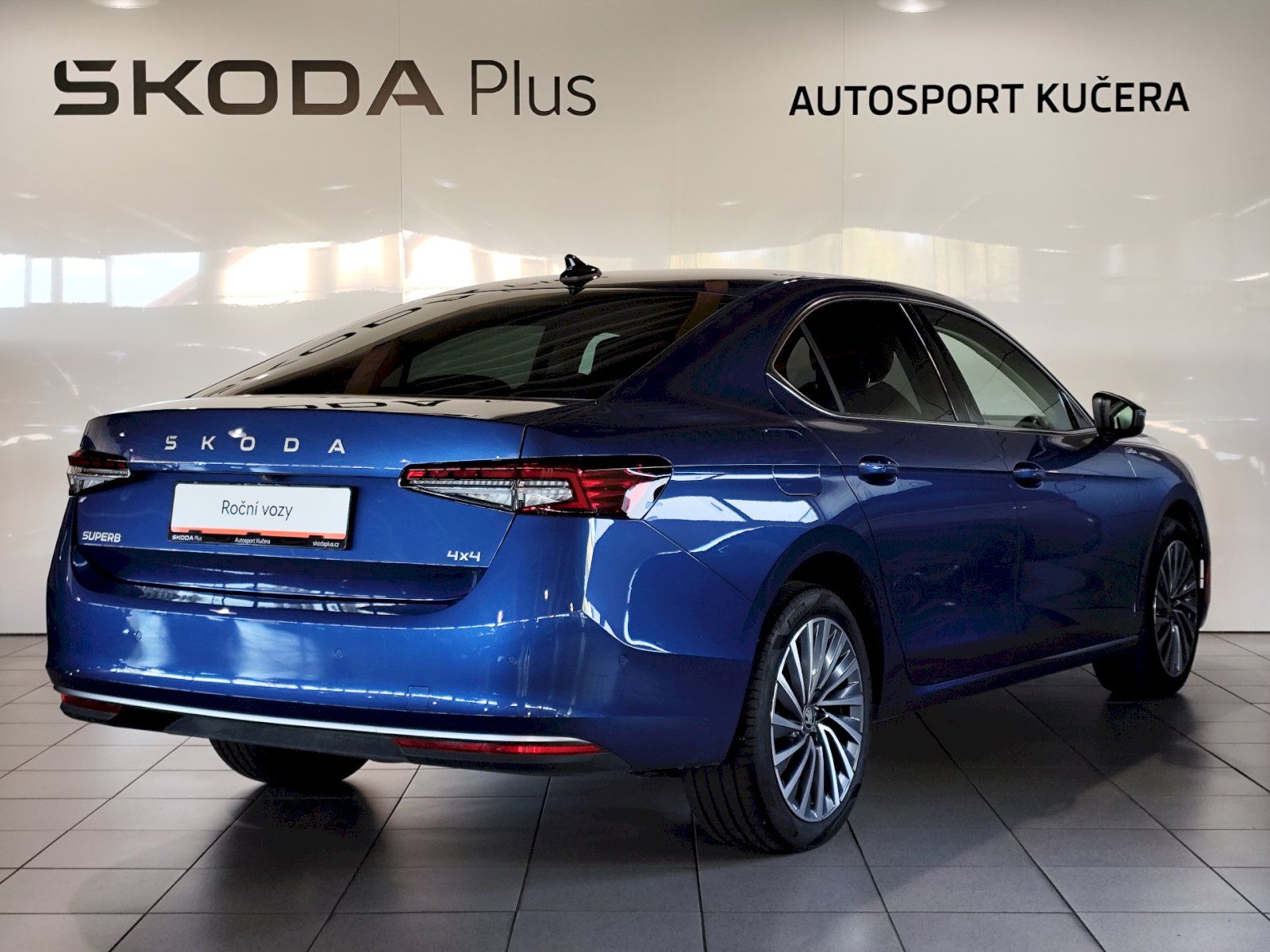 Škoda Superb, SUPERB 4x4 L&K  2.0 TDI CR 142 - fotka 2