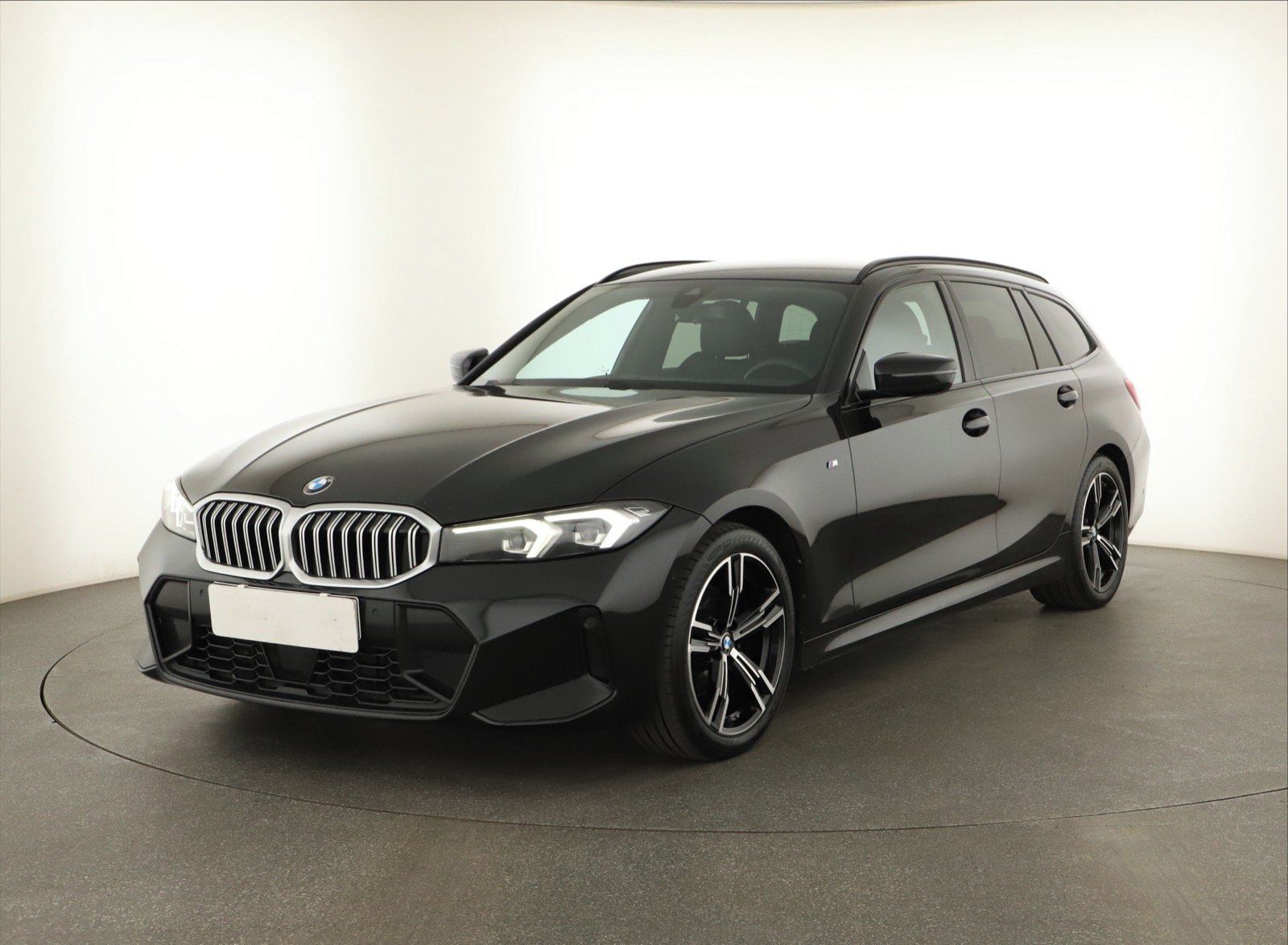 BMW Řada 3, 320 d xDrive, M Sport, 4X4 - fotka 3