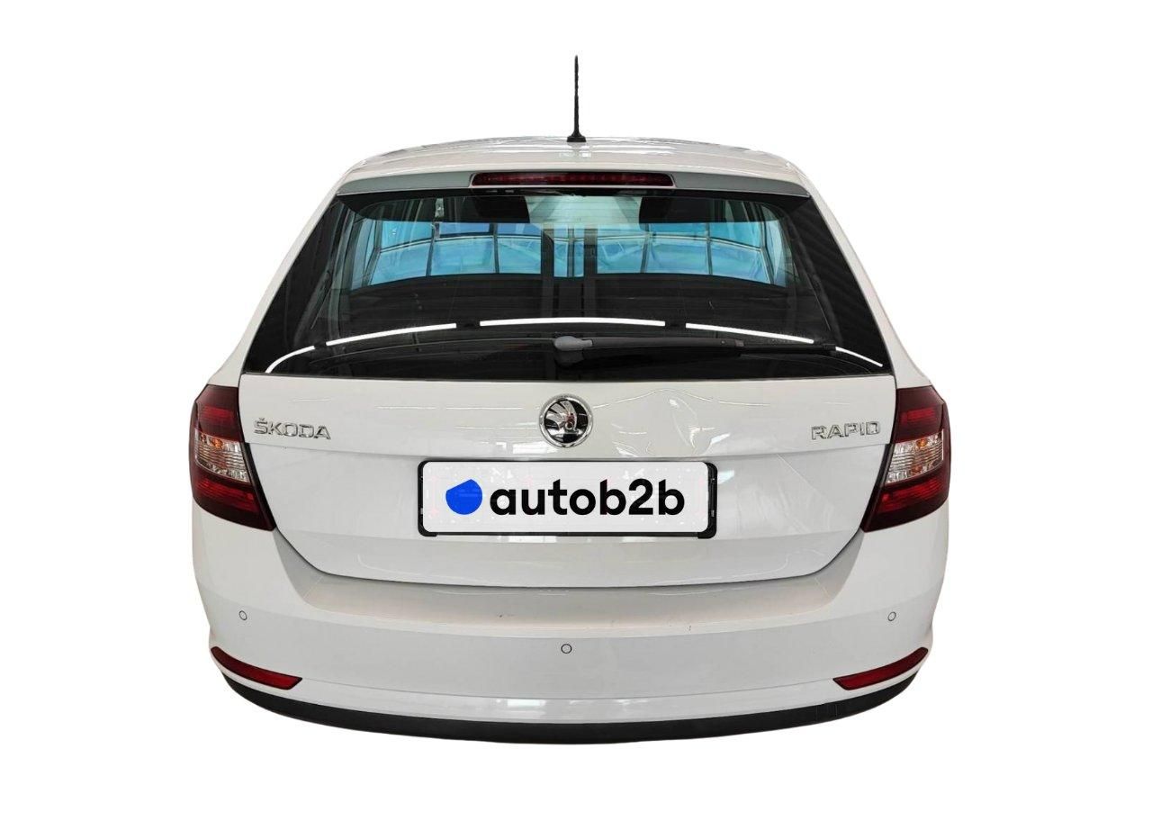 Škoda Rapid - fotka 4