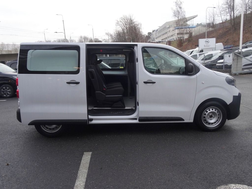 Opel Vivaro, L1 Crew Van Flex 2.2D 150k M6 - fotka 6