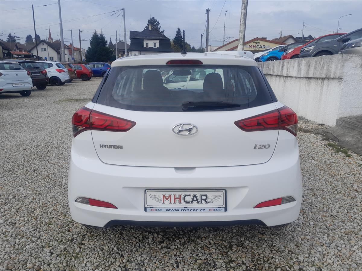 Hyundai i20, FC 1,2i 55kW - fotka 6