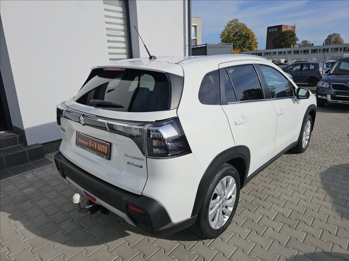 Suzuki SX4 S-Cross, 1,4 T BoosterJet AllGrip 4x4 - fotka 6