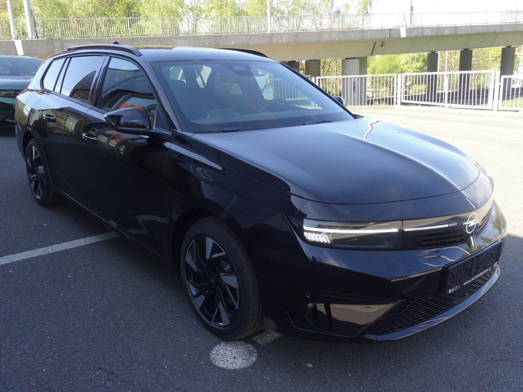 Opel Astra, ST Edition Hybrid 1.2T 145k A6